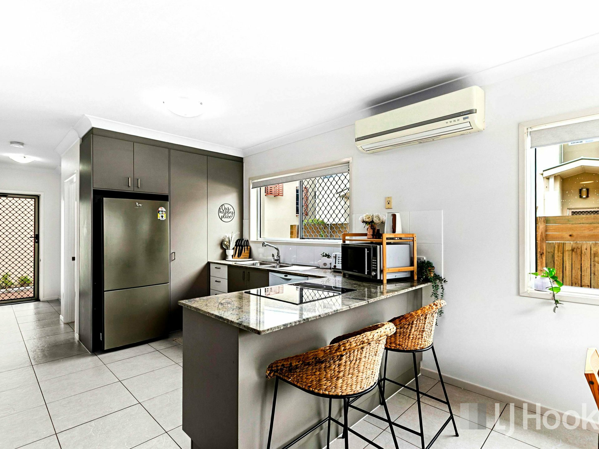 Unit 2/58-60 Stephenson Street — photo 3 of 22