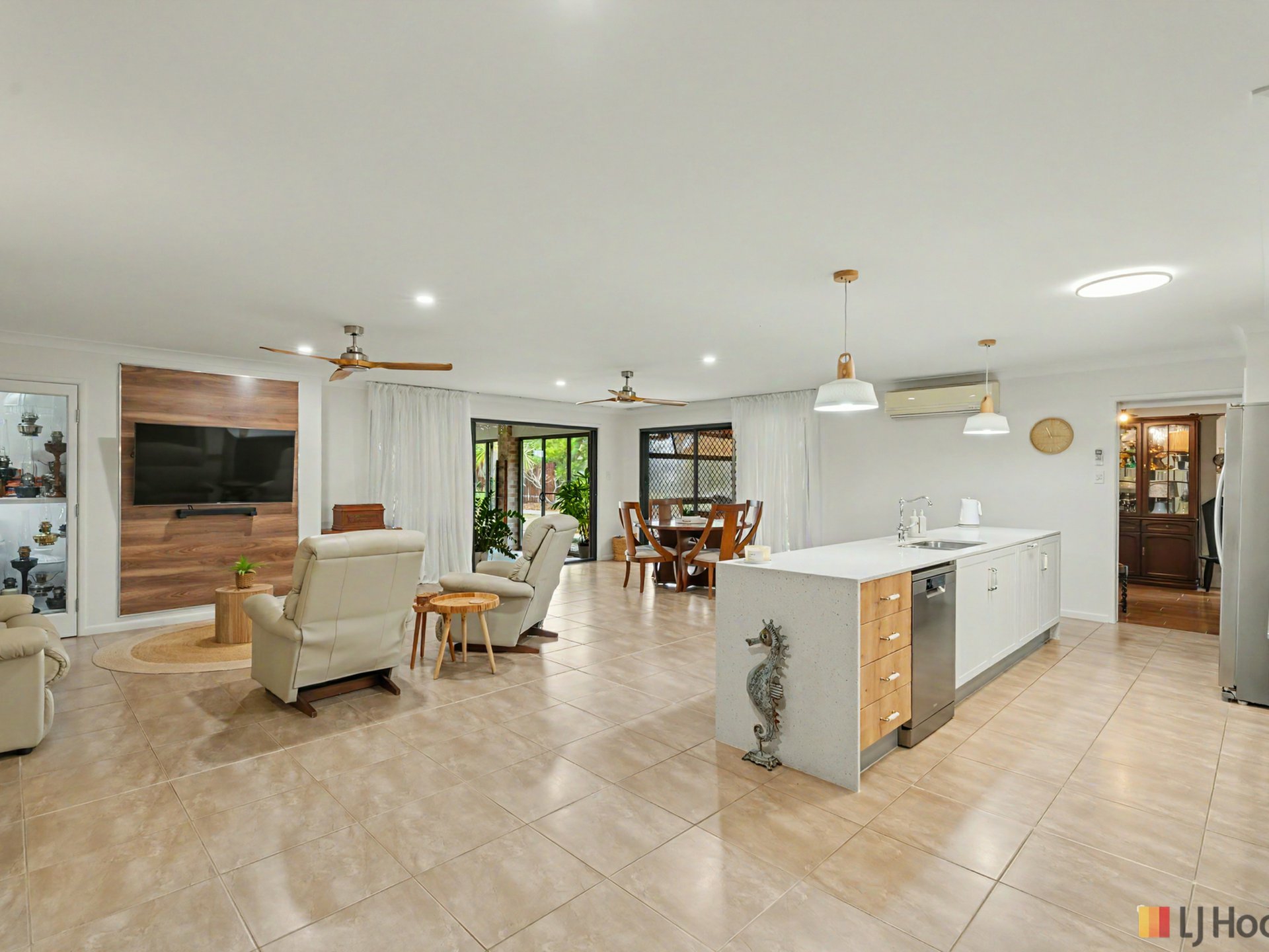 76 Dunmall Drive — photo 4 of 30