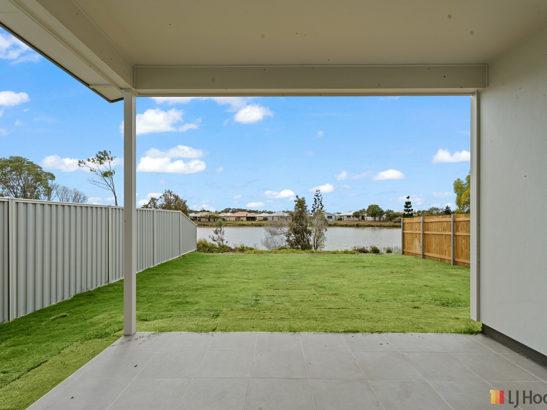 Unit 1B/11 Fathom Court — photo 14 of 17