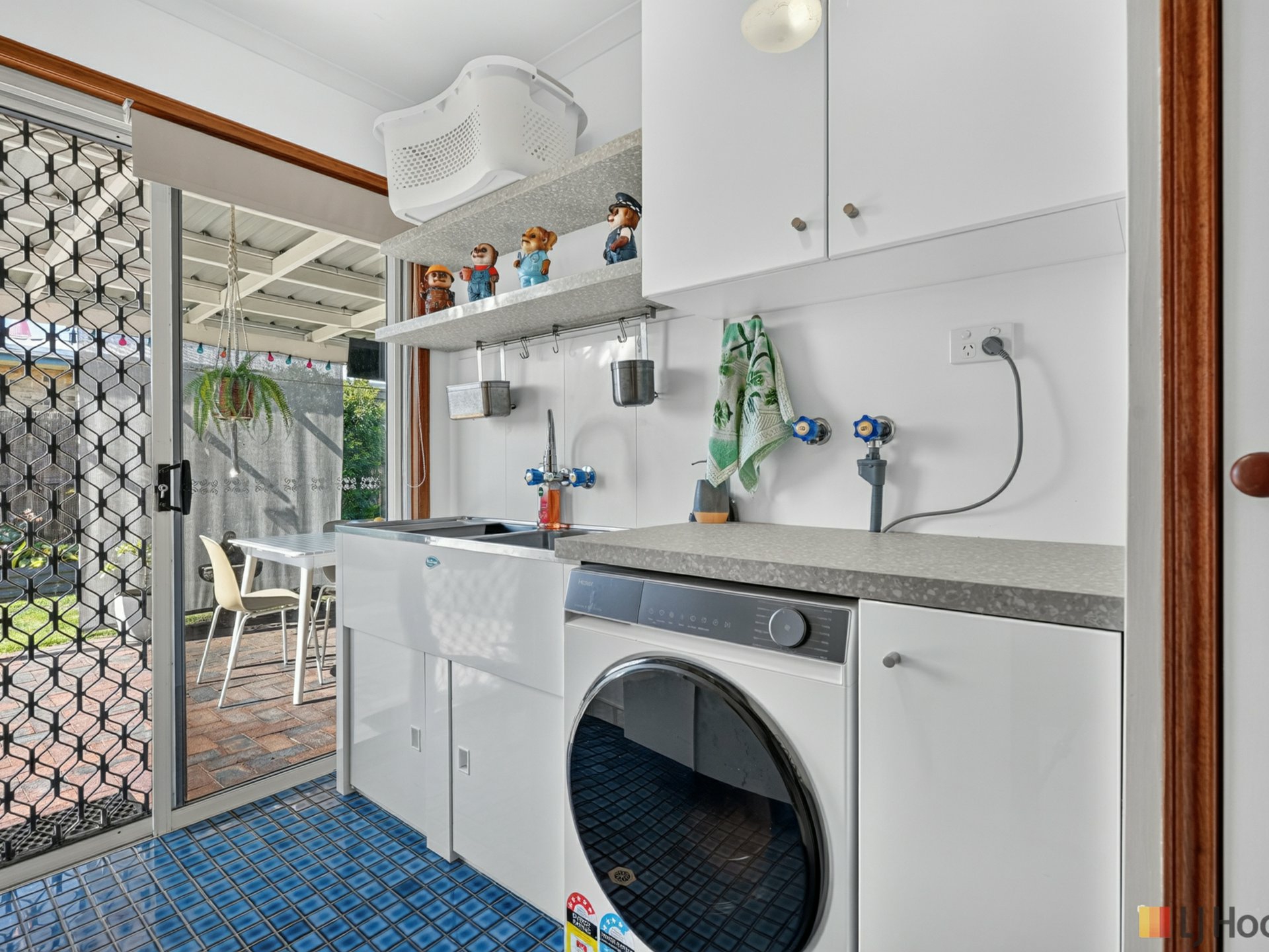 1 Sterling Court — photo 17 of 23