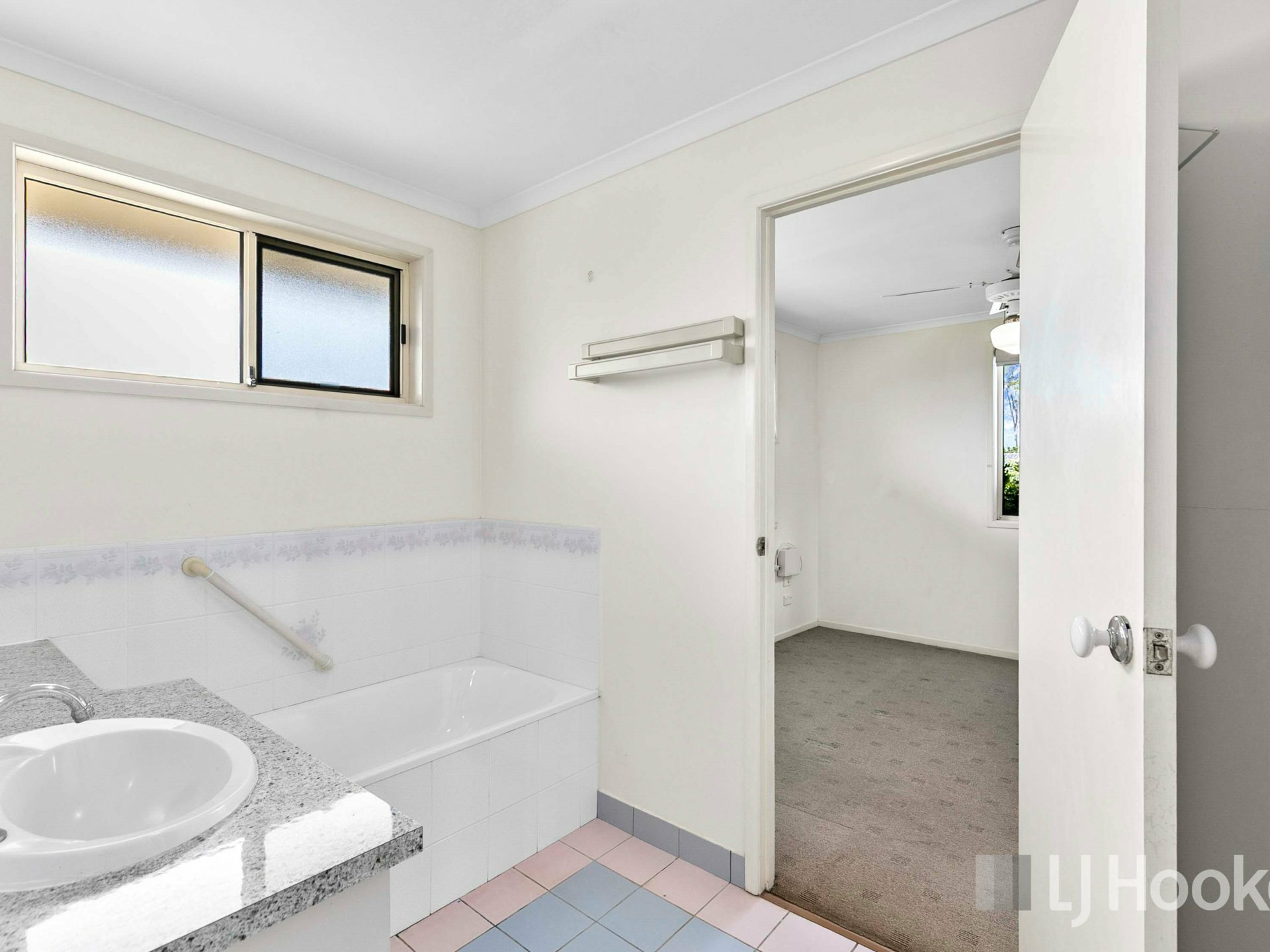 25 Ian Avenue — photo 12 of 20