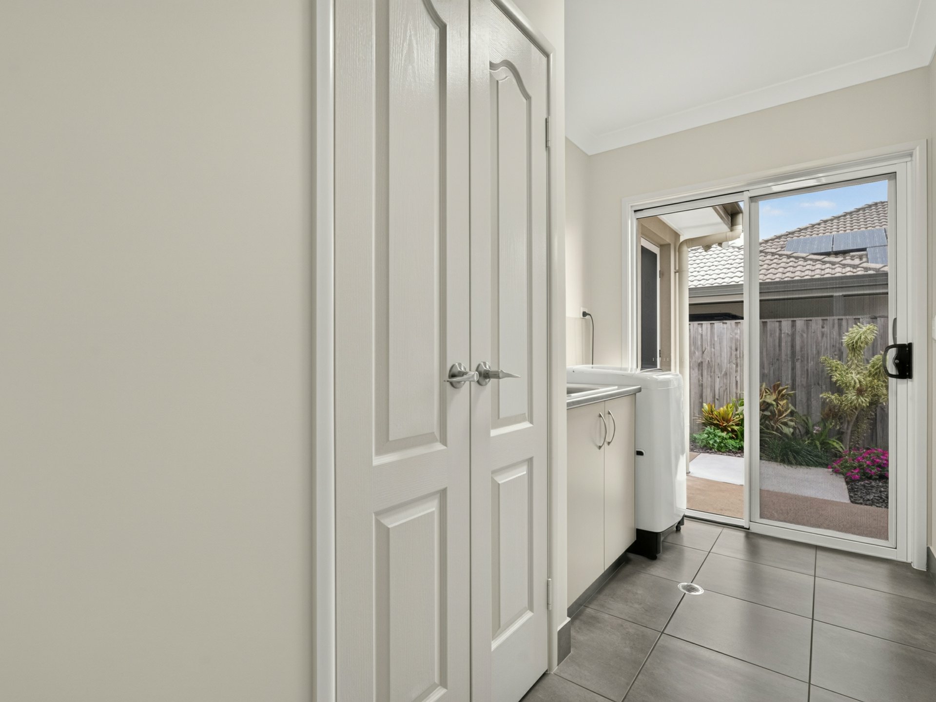7 Dugong Avenue — photo 11 of 27
