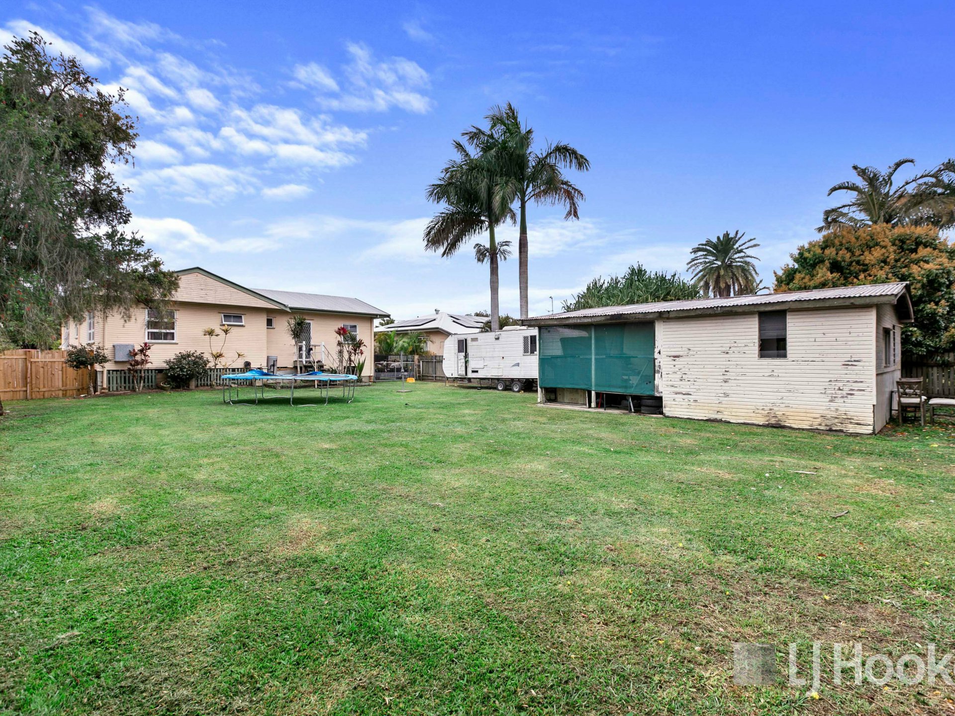 8 Alvie Street — photo 11 of 11