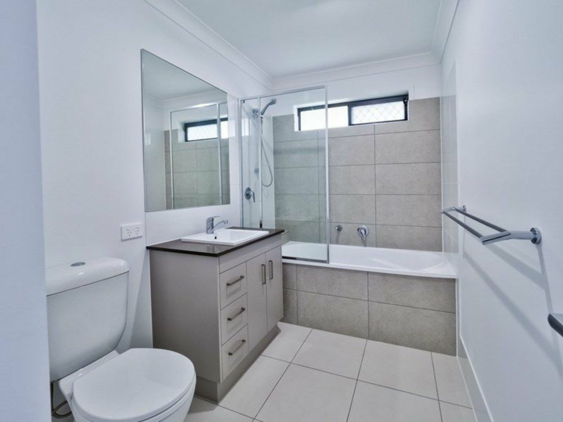 1//10 Bentwood Street — photo 10 of 20