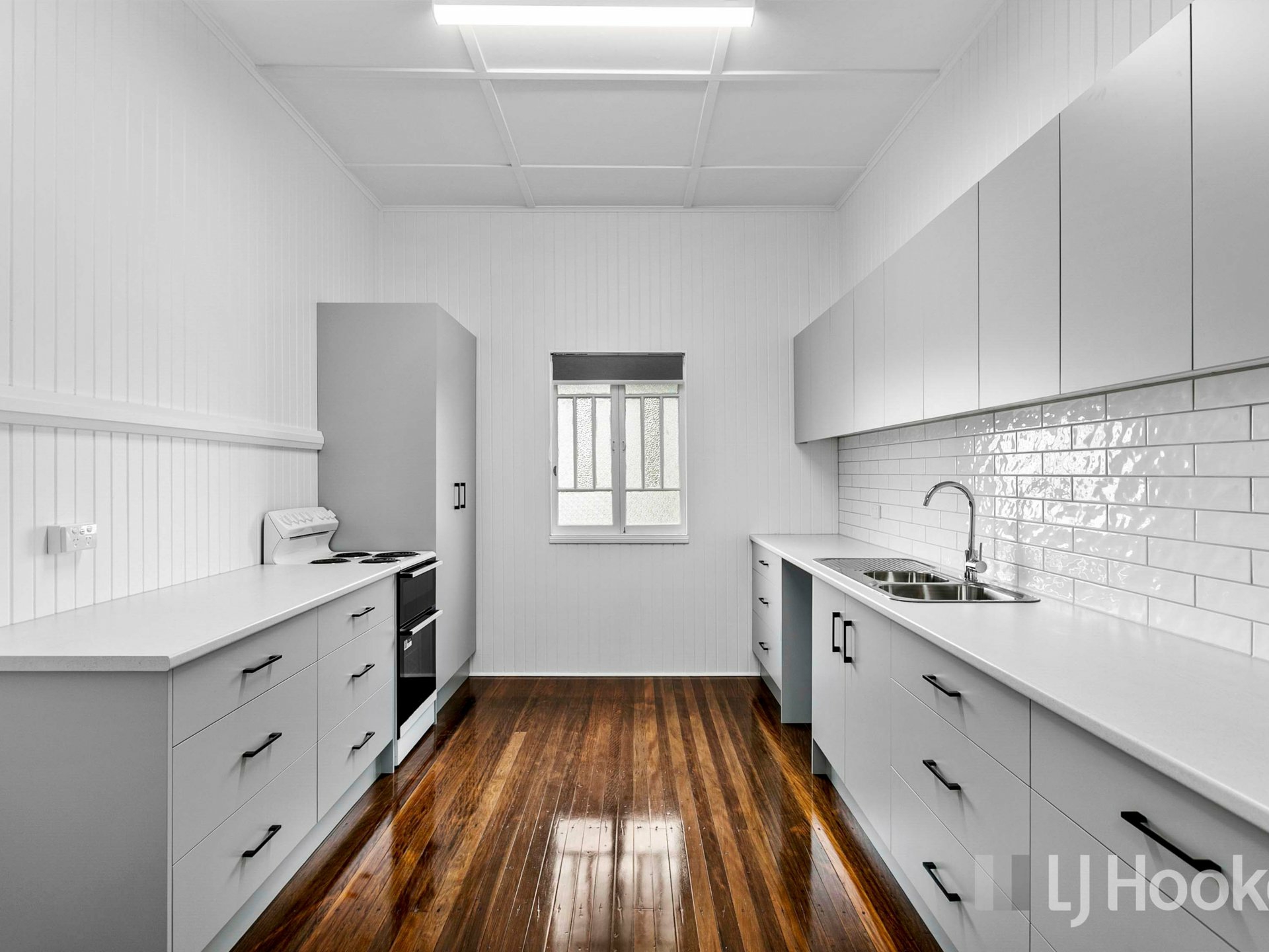 305 Pallas Street — photo 3 of 17