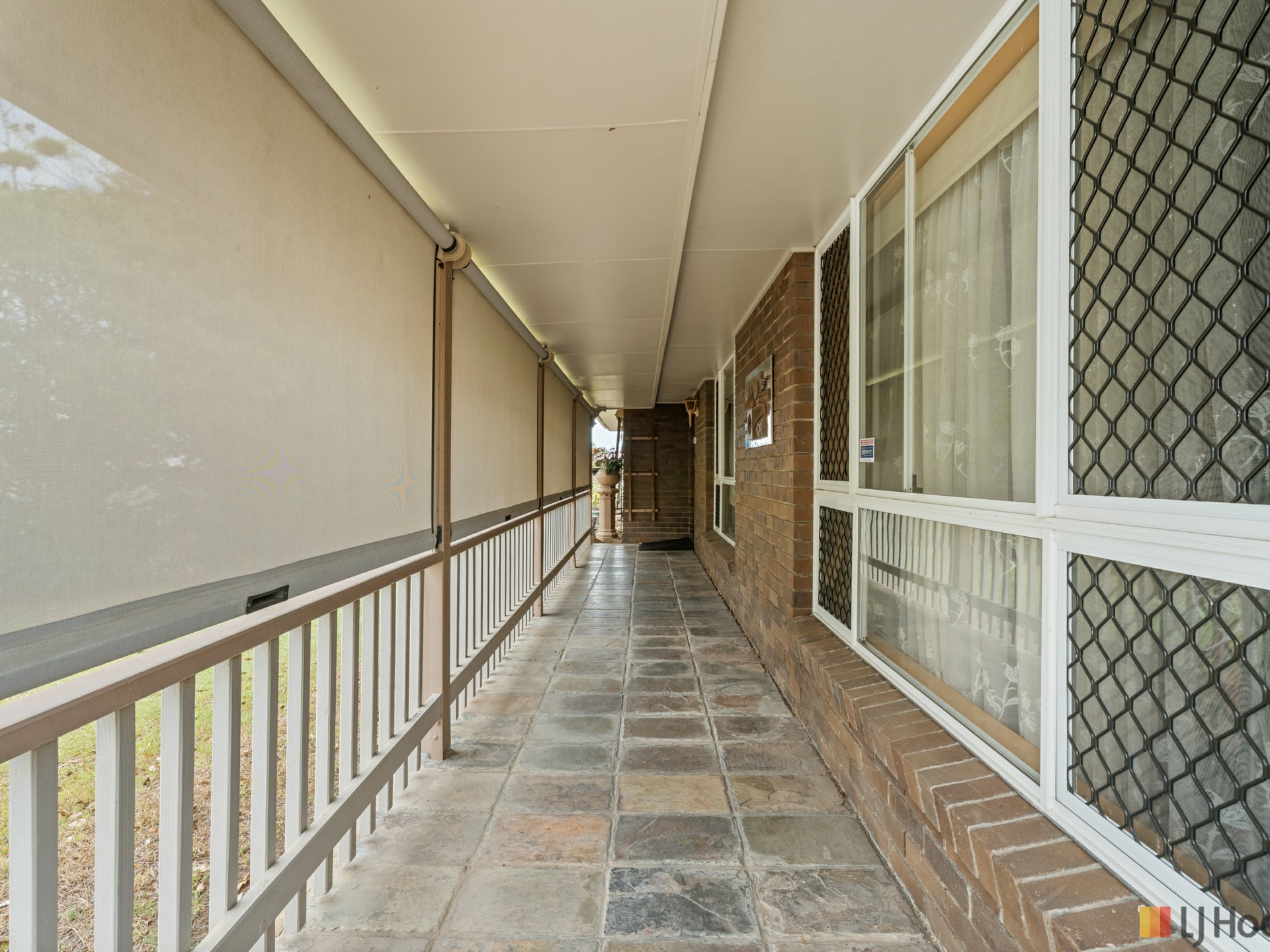 4 Rohan Way — photo 2 of 21