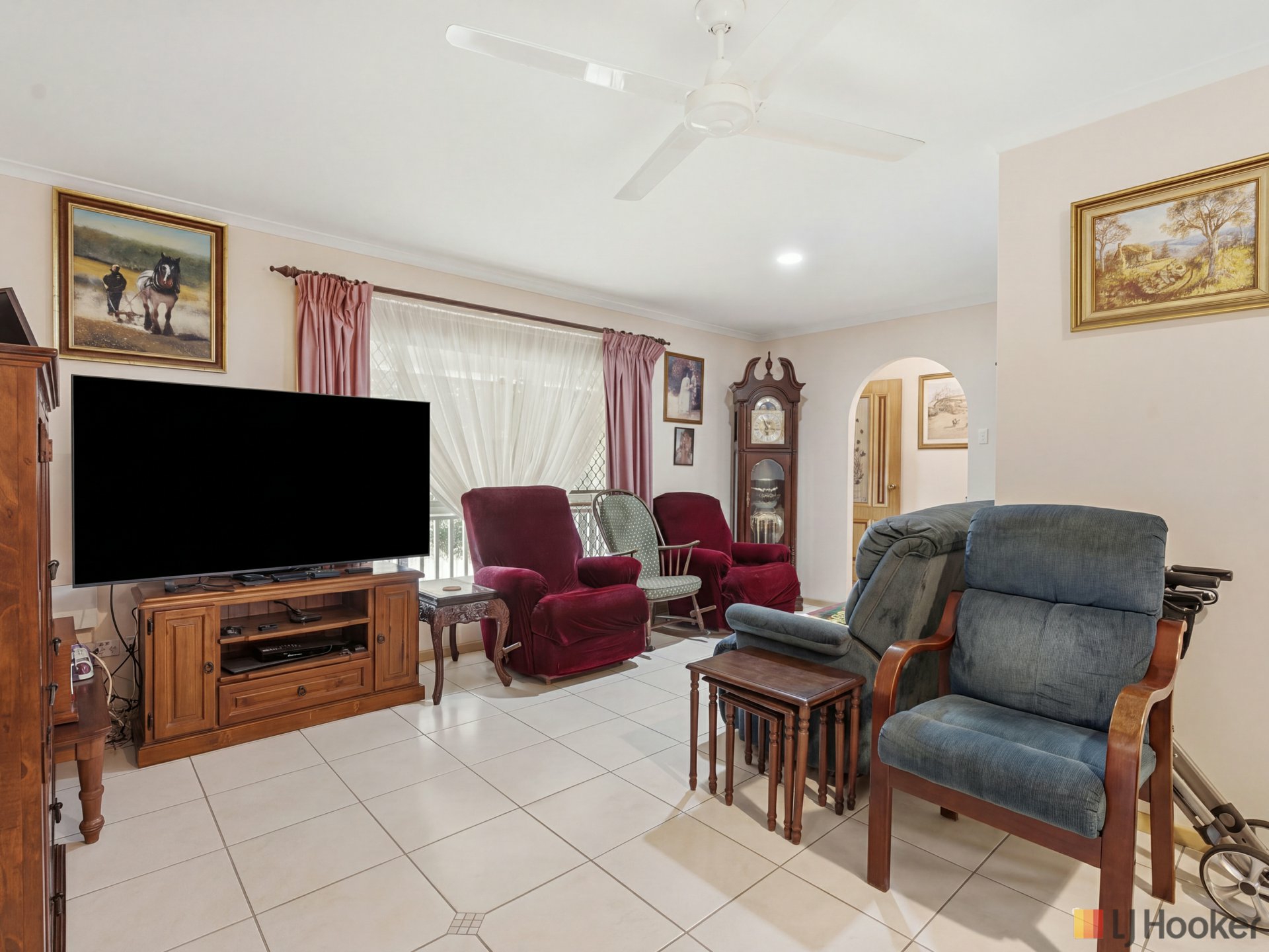 4 Rohan Way — photo 4 of 21