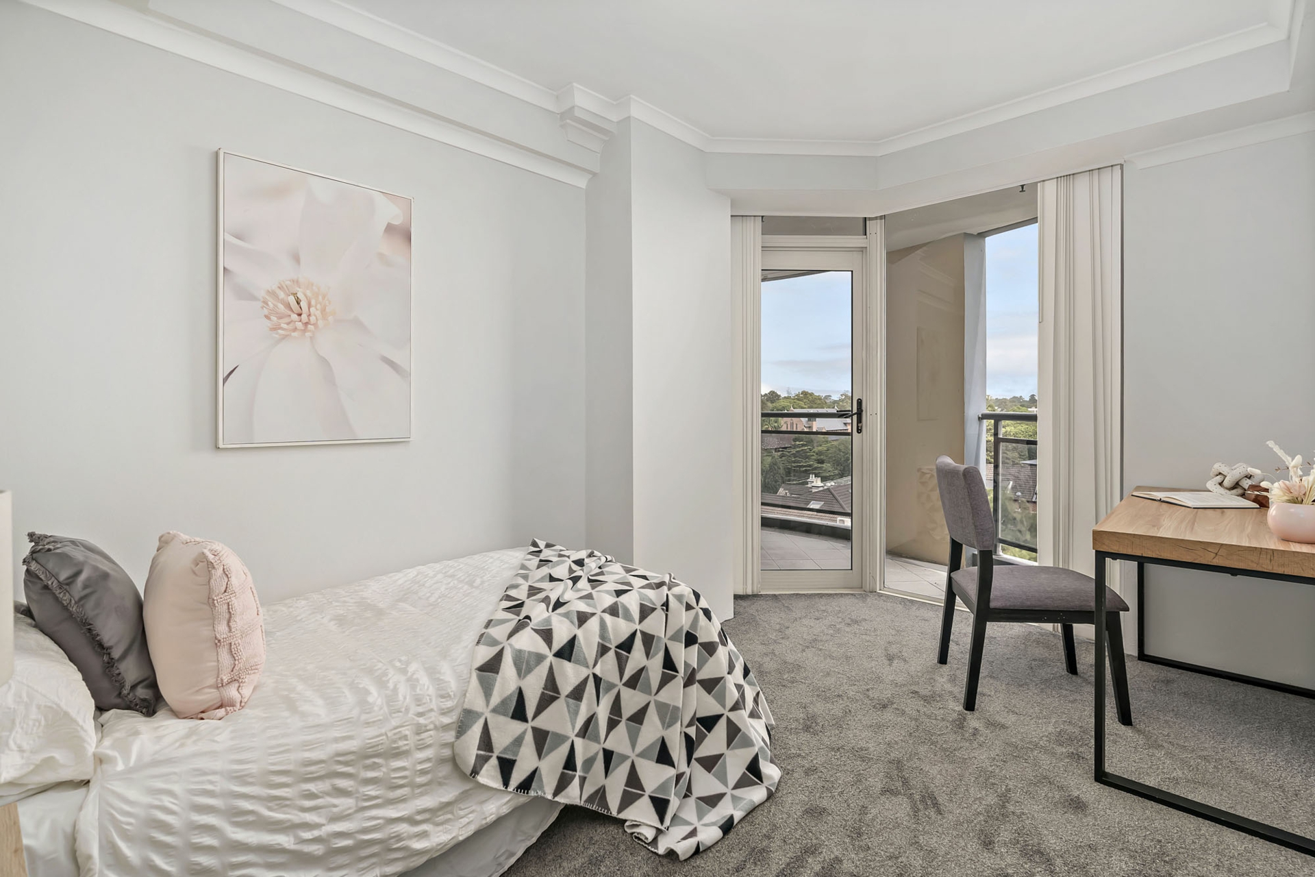 102/5-7 Beresford Road, STRATHFIELD