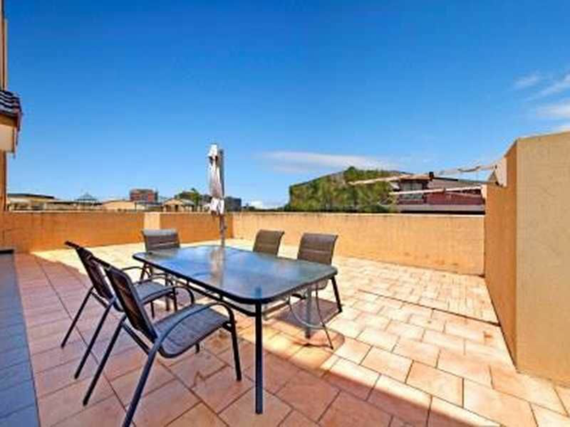 61/1-4 The Crescent, STRATHFIELD