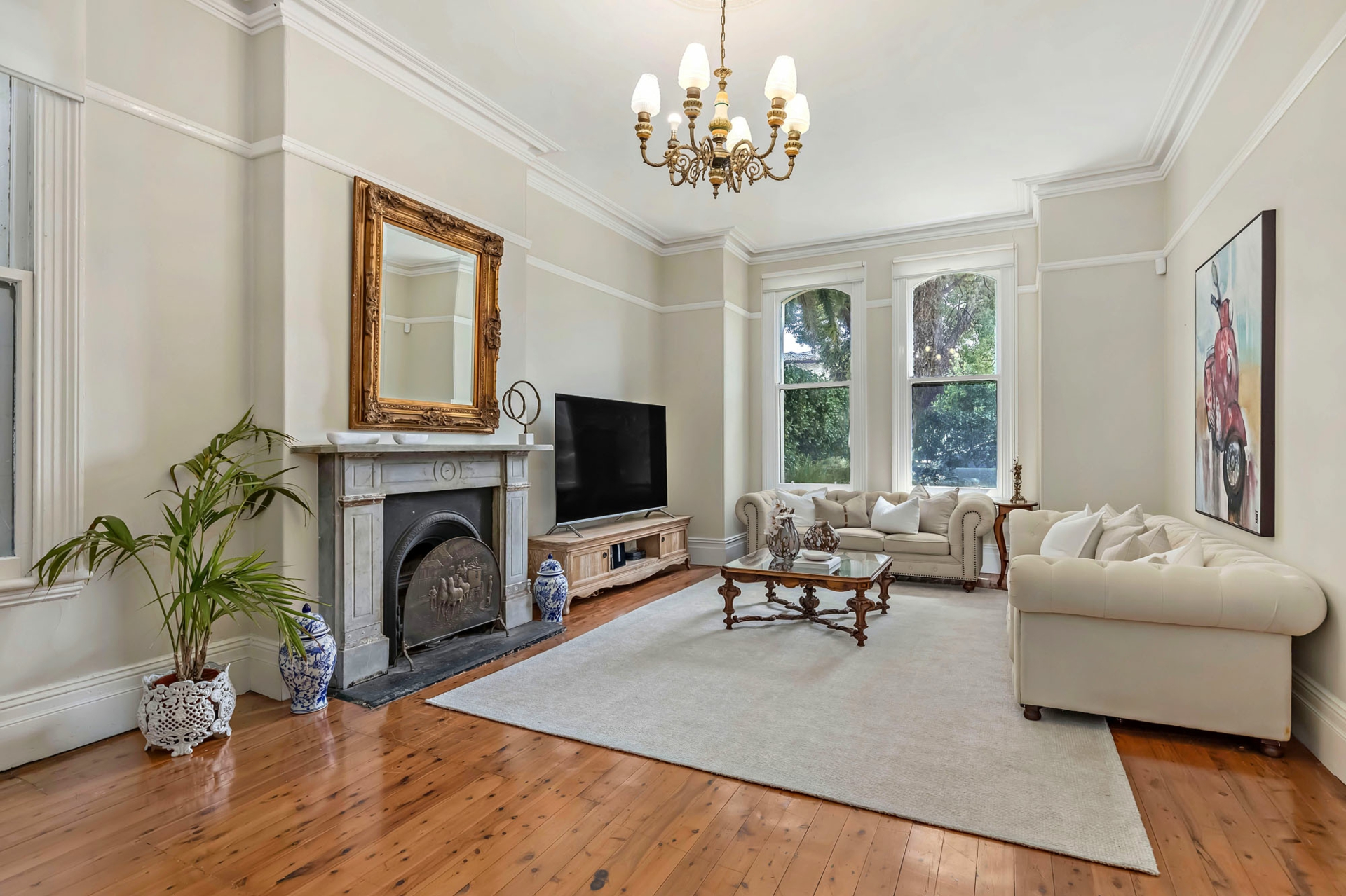 10 Clifton Avenue, BURWOOD