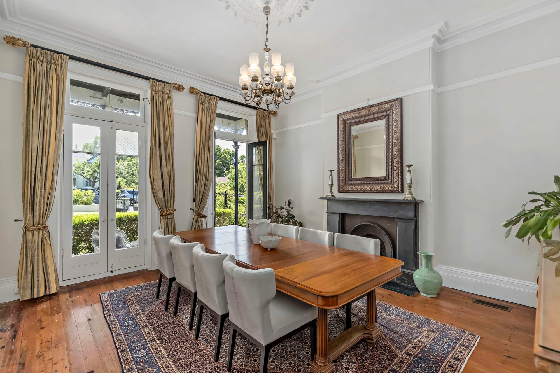 10 Clifton Avenue, BURWOOD