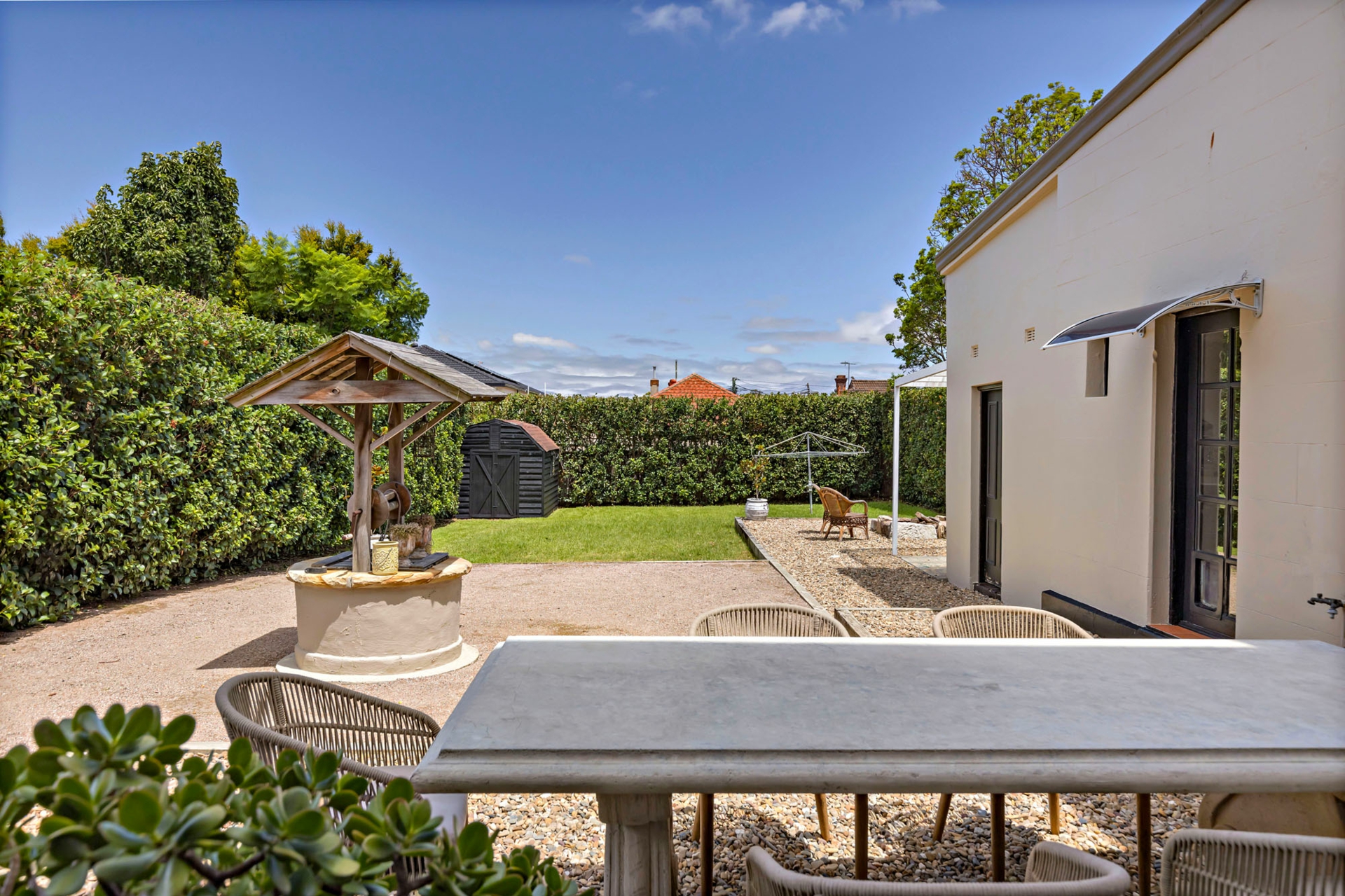 10 Clifton Avenue, BURWOOD