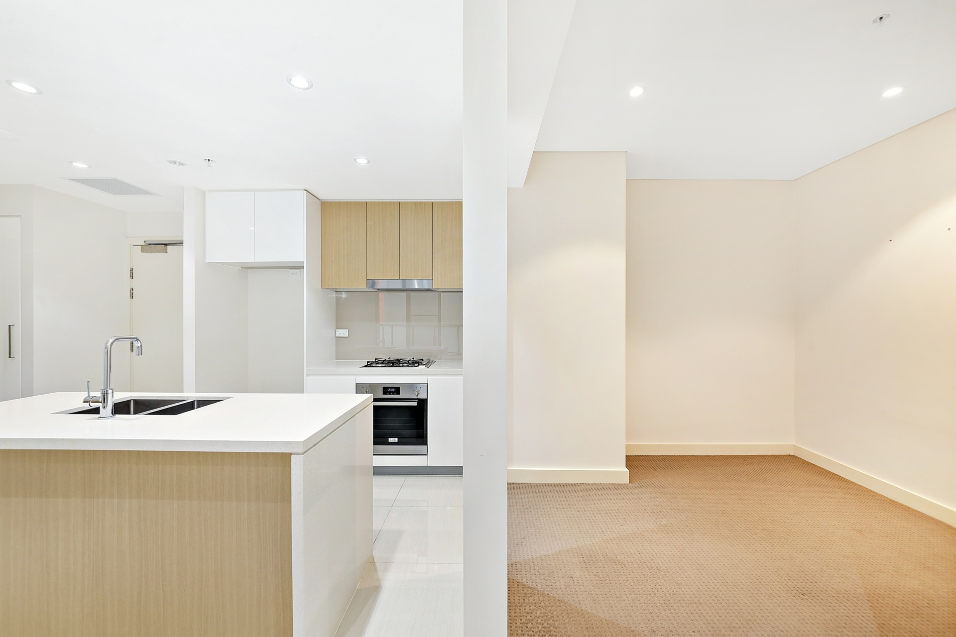 125/4 Nipper Street, HOMEBUSH