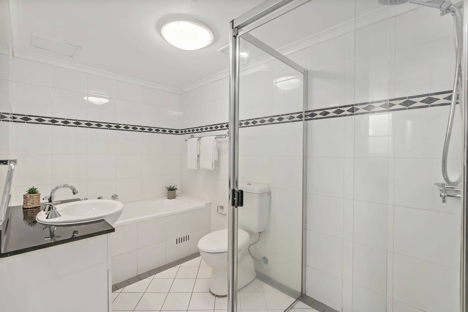 102/5-7 Beresford Road, STRATHFIELD