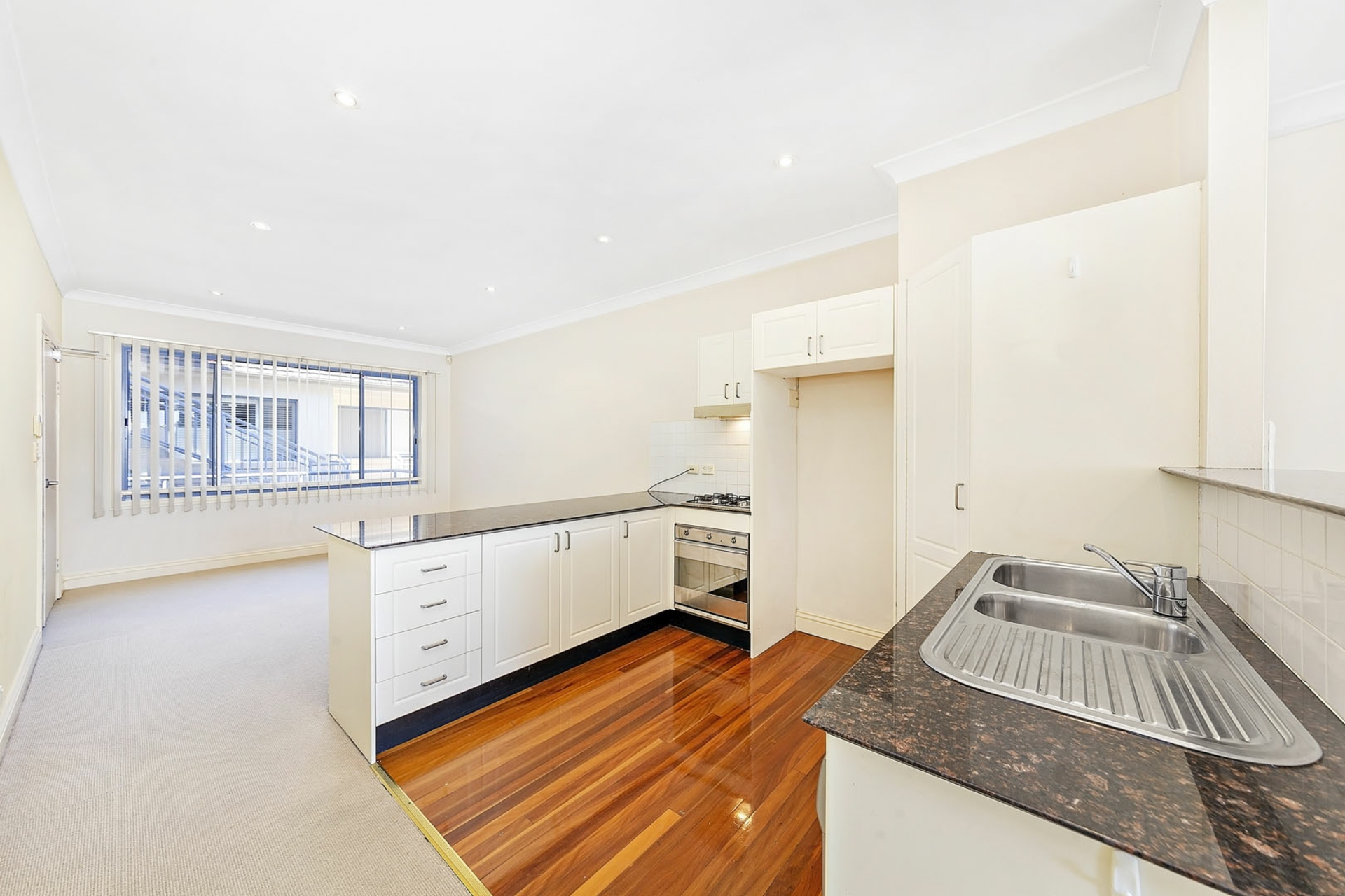 11/36 Hilly St, MORTLAKE