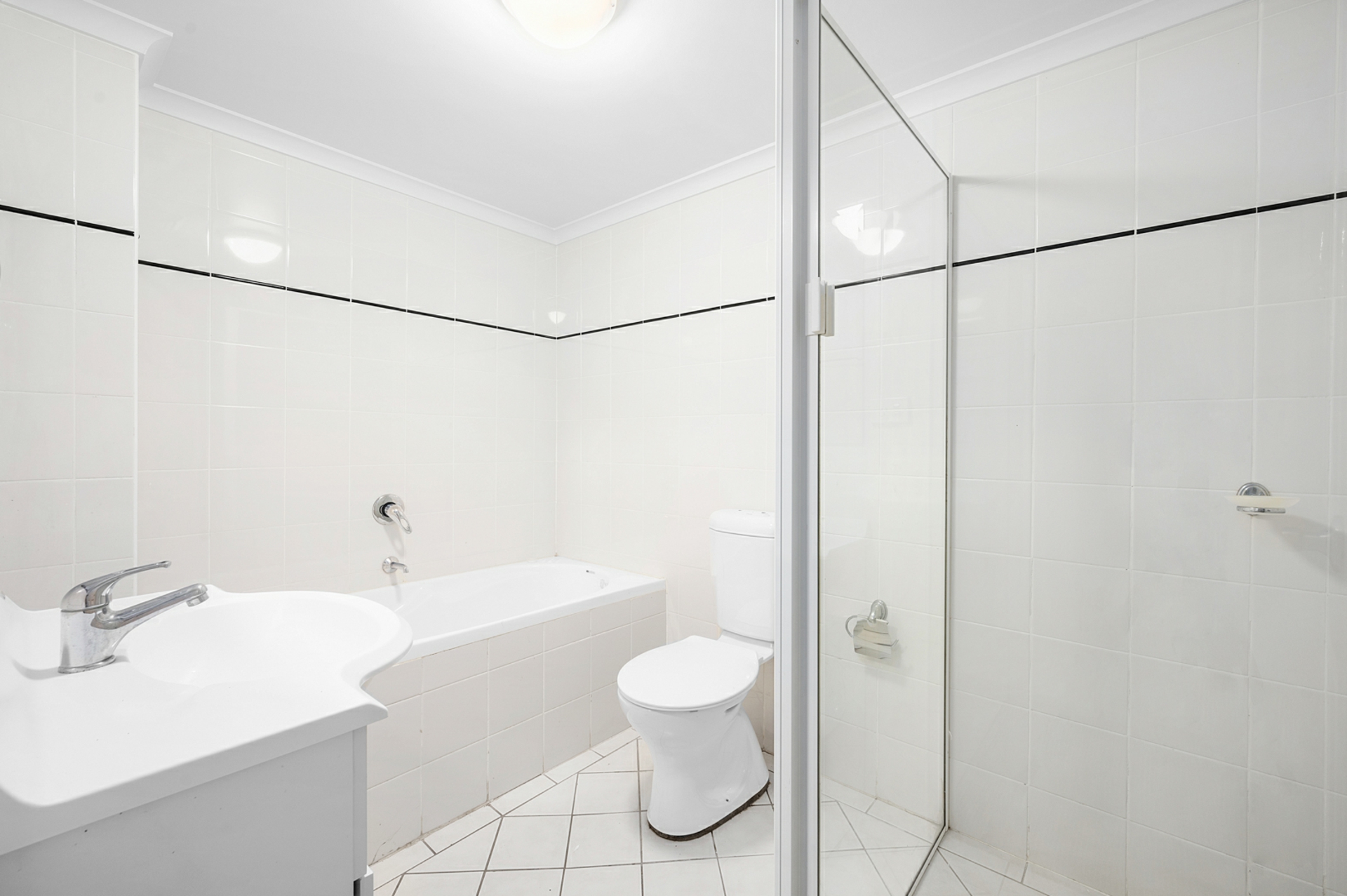49/1-4 The Crescent, STRATHFIELD