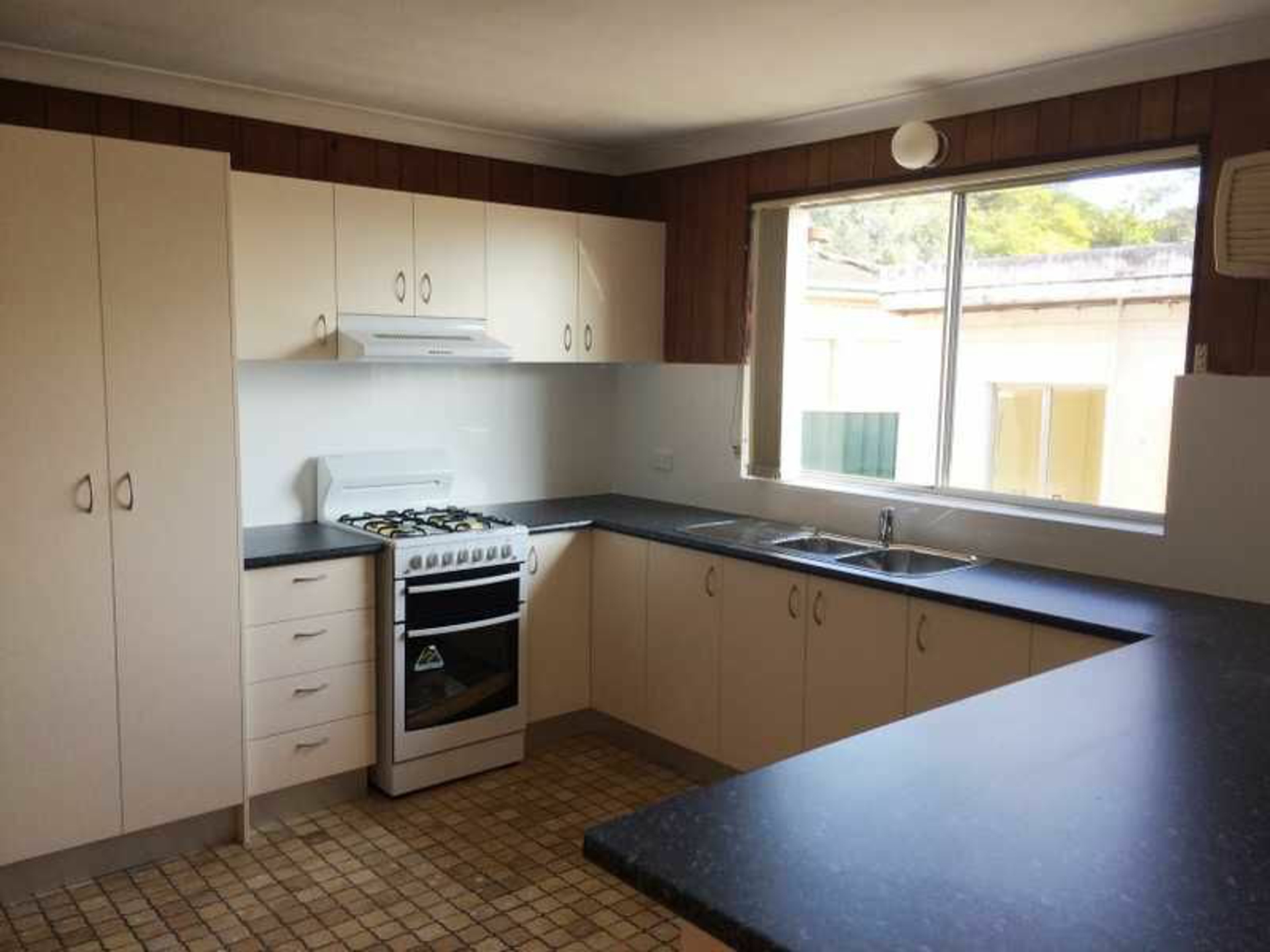 9 Zoeller St, CONCORD