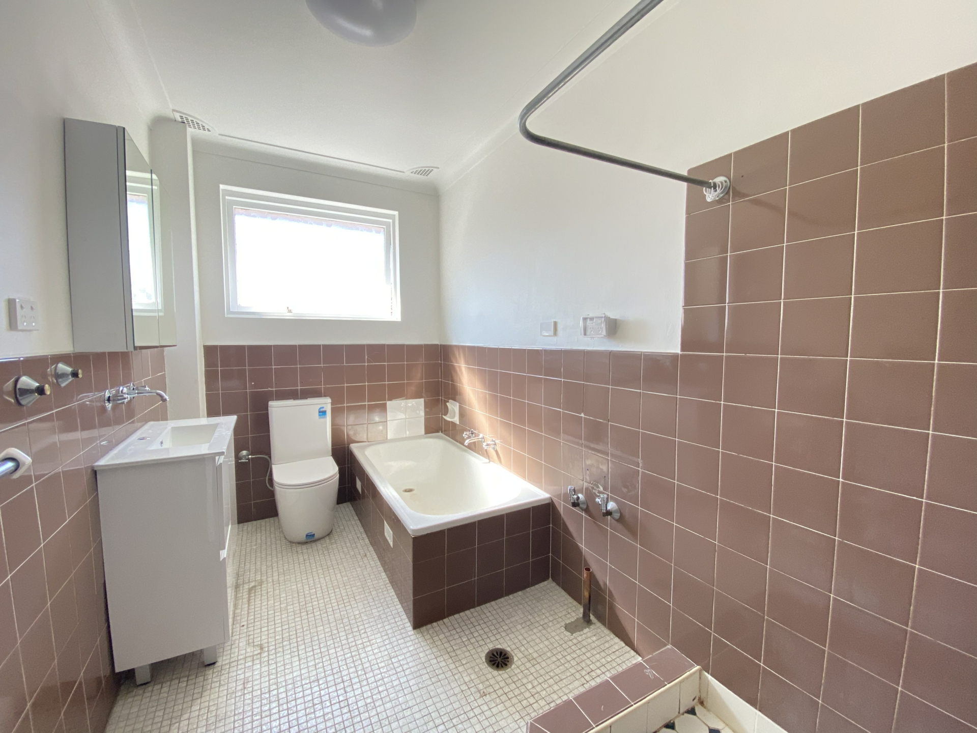 10/28 Hornsey Road, HOMEBUSH WEST