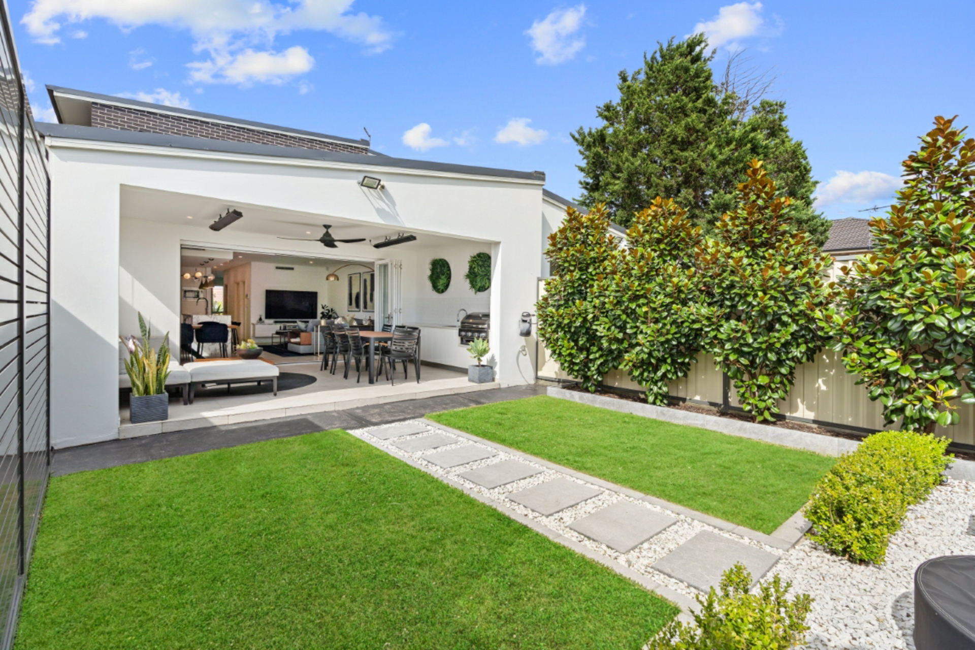 2C Alamein Road, REVESBY HEIGHTS