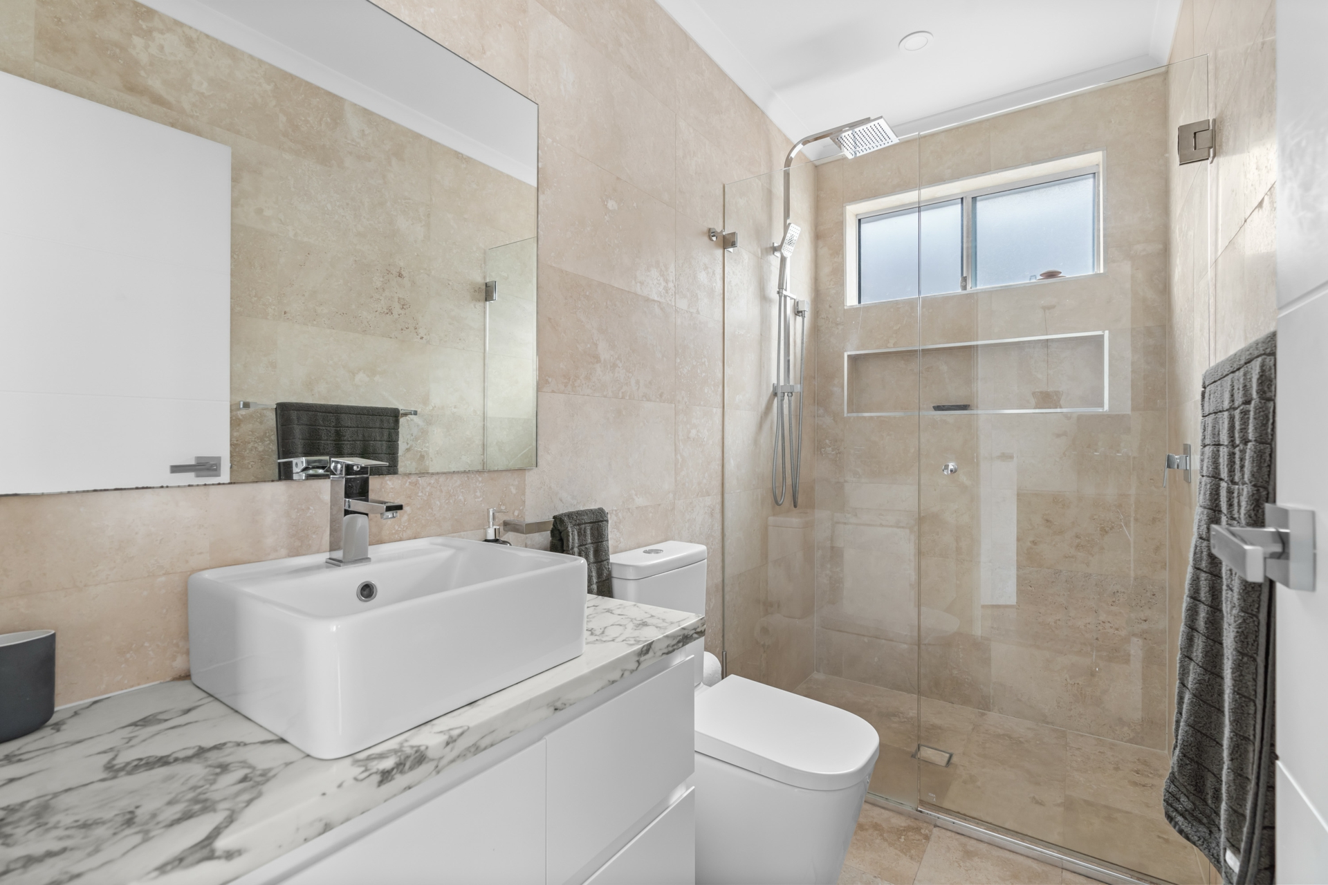 2C Alamein Road, REVESBY HEIGHTS