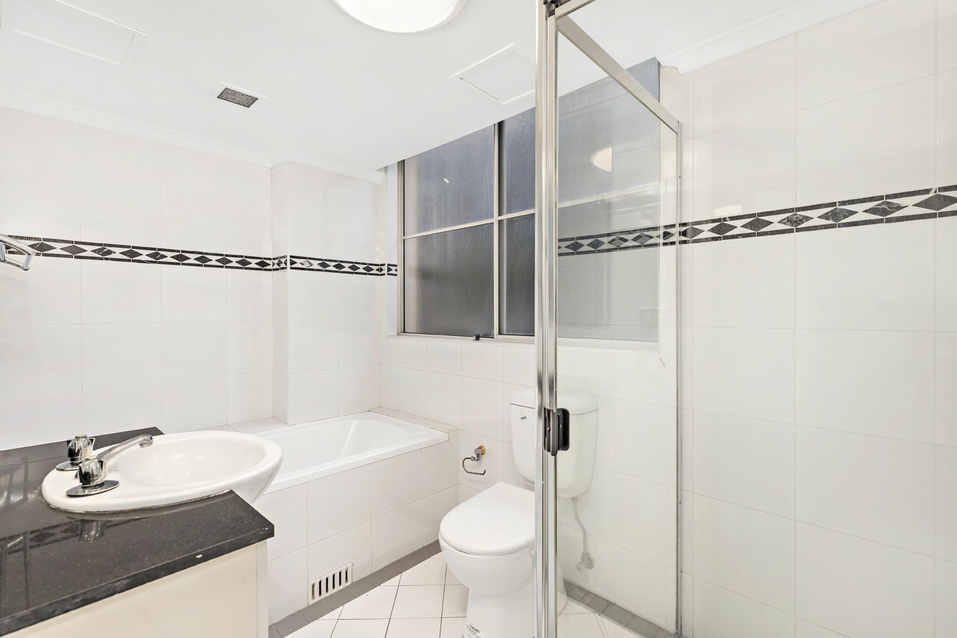 36/5-7 Beresford Rd, STRATHFIELD