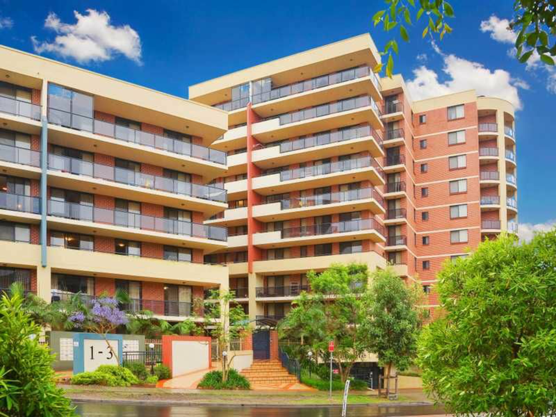 40/1-3 Beresford Road, STRATHFIELD