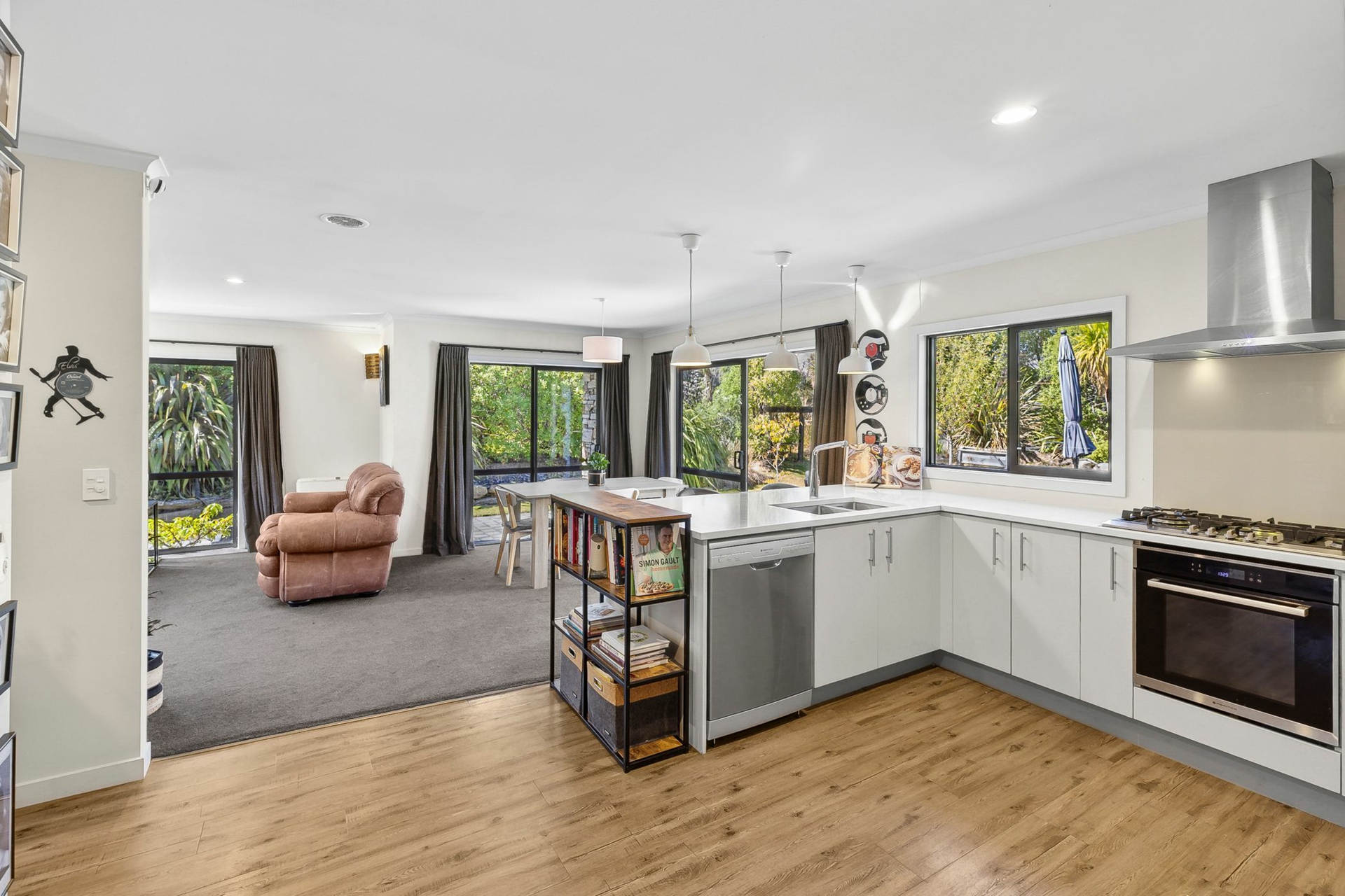 82 Nichol Street Lake Hawea Central Otago / Lakes District House for