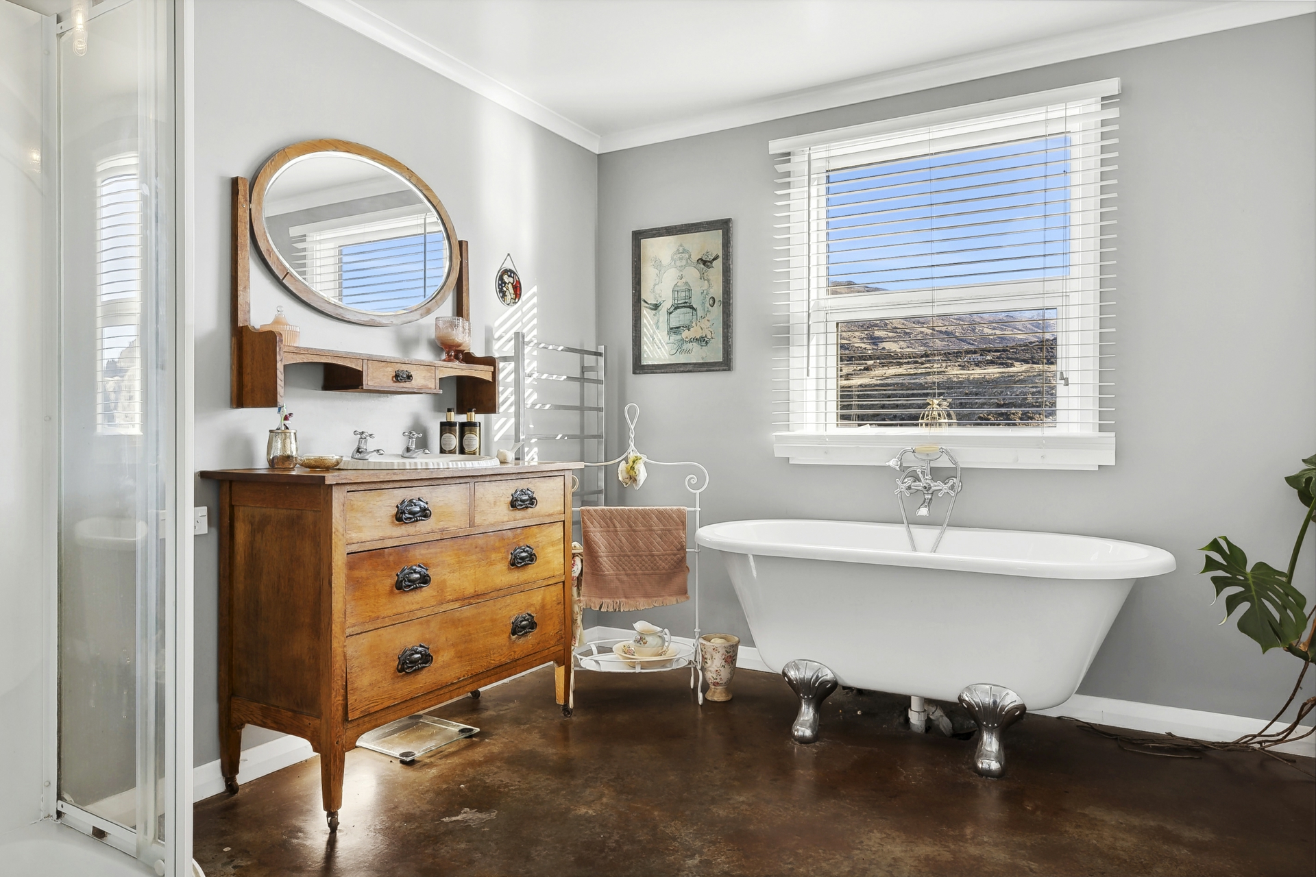 96 Queensberry Terrace, CROMWELL