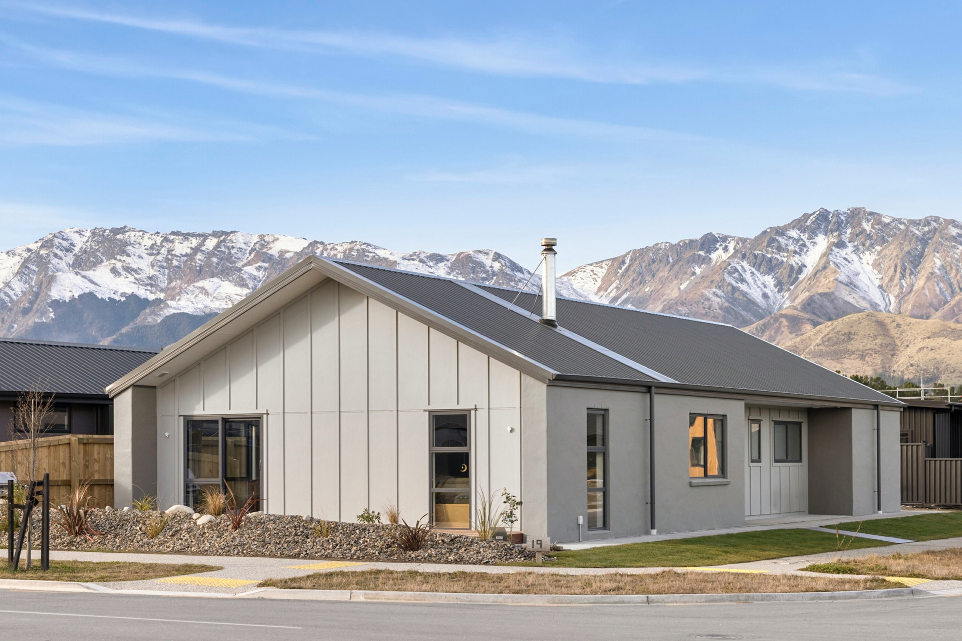 19 Waddell Street, LAKE HAWEA