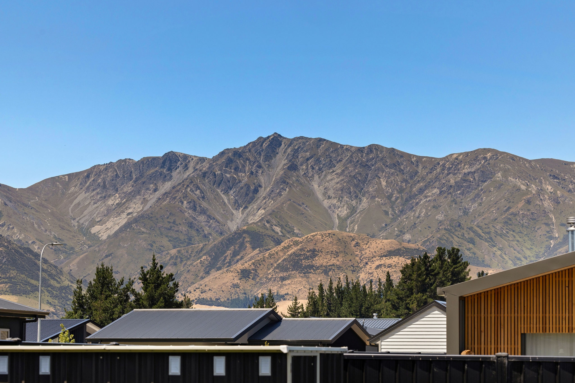 5 Dunn Street, LAKE HAWEA