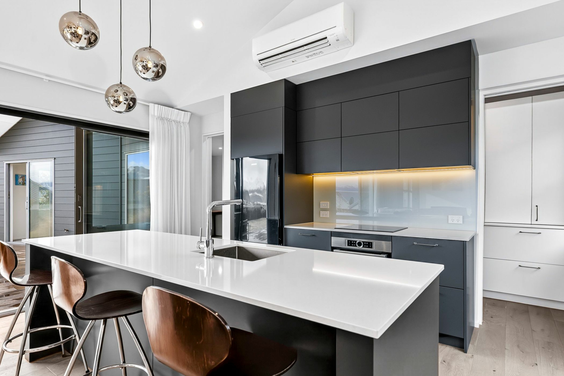 8 The Heights Avenue, WANAKA