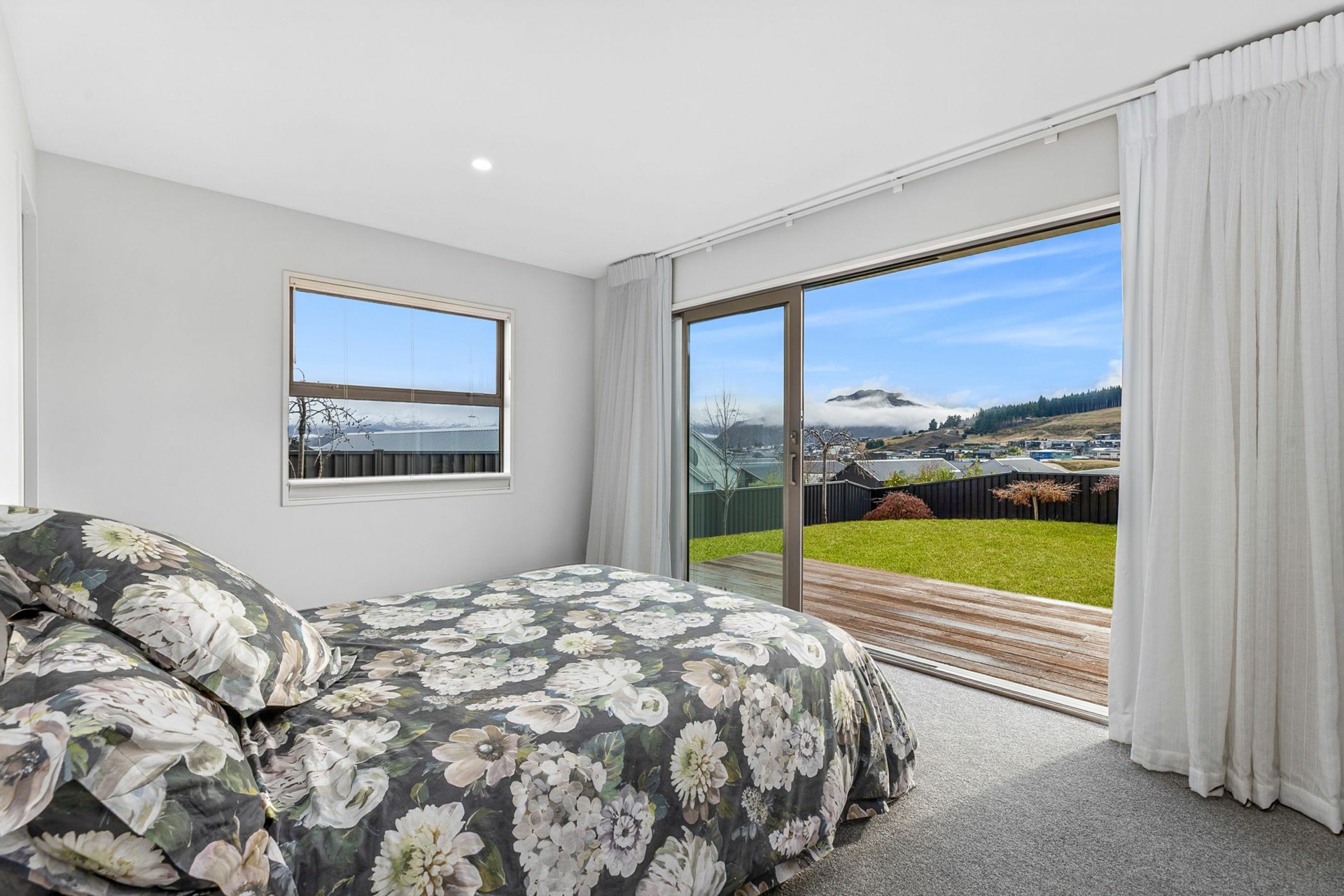8 The Heights Avenue, WANAKA