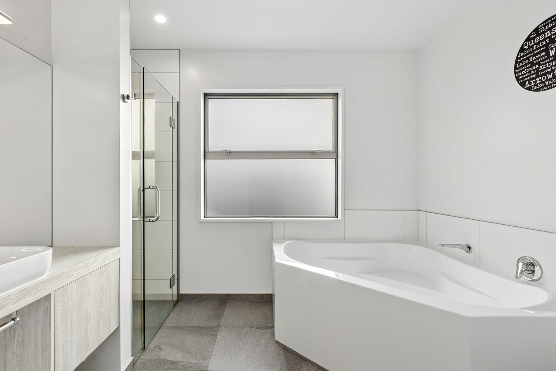 8 The Heights Avenue, WANAKA