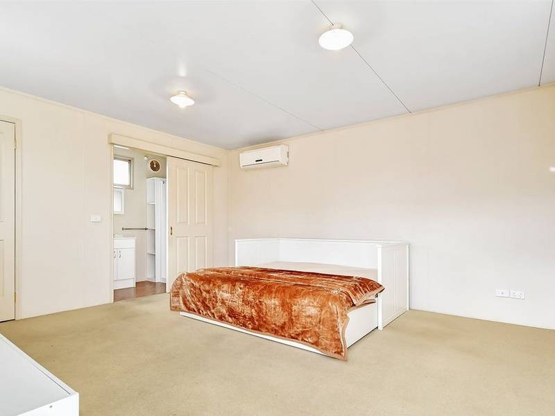 301 Blackburn Road, BURWOOD EAST