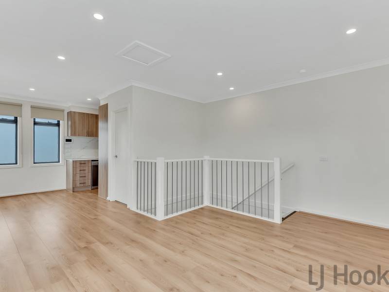 1/16 Adele Avenue, FERNTREE GULLY