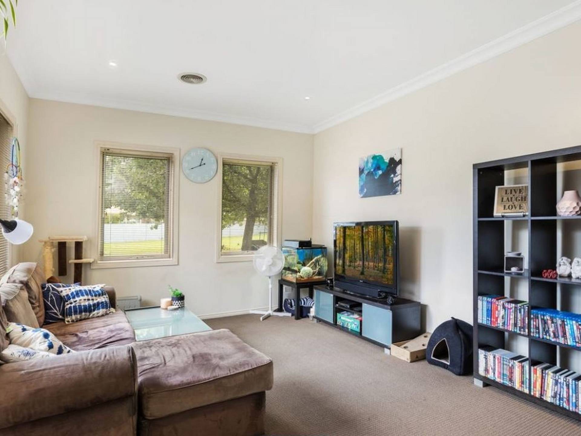 13/2 McKelvie Court, GLEN WAVERLEY