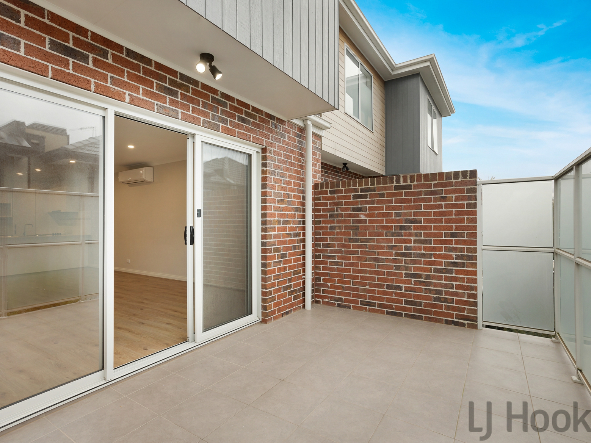 104/4 Conway Court, BORONIA