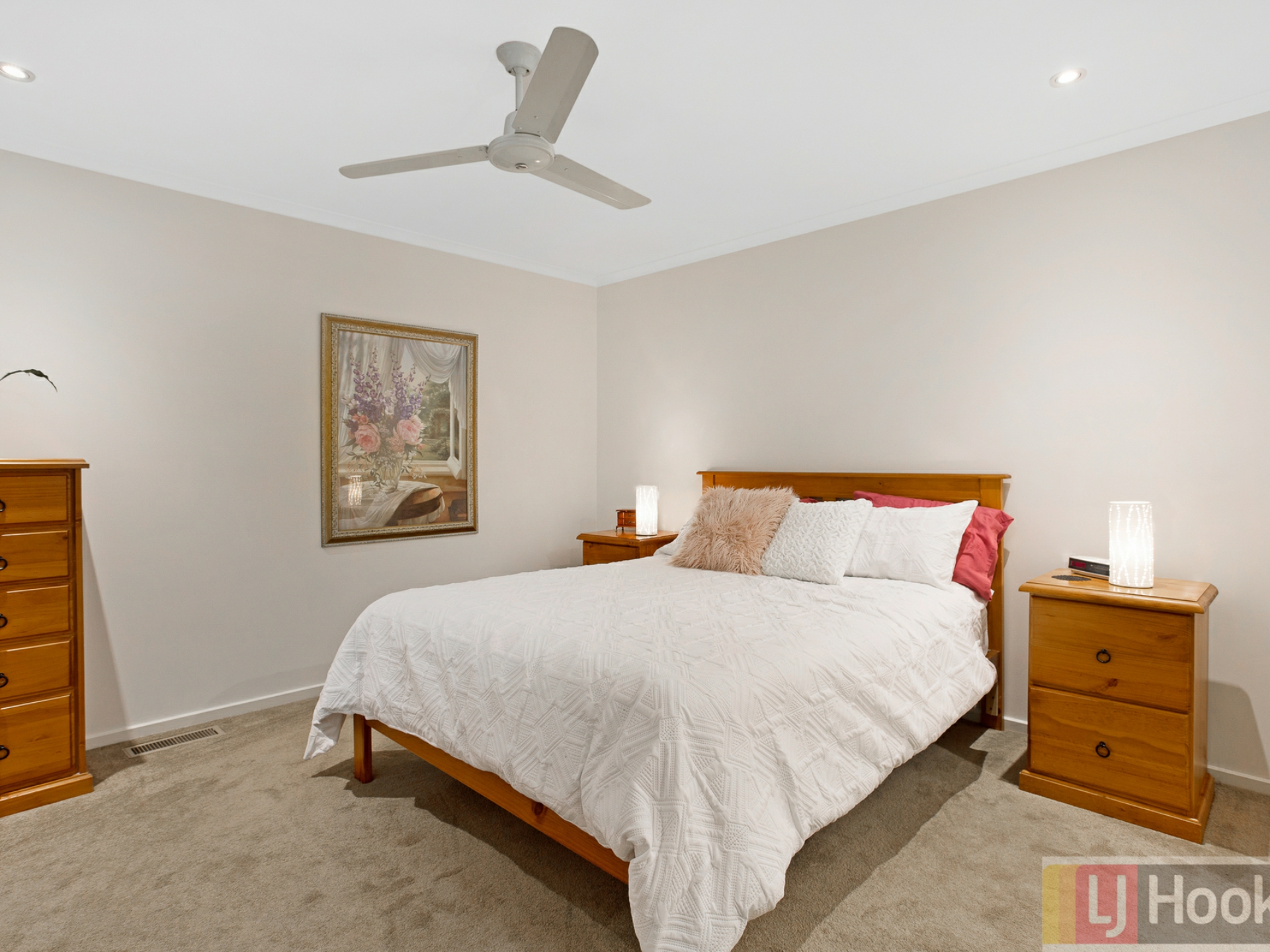 12 Raheen Avenue, WANTIRNA