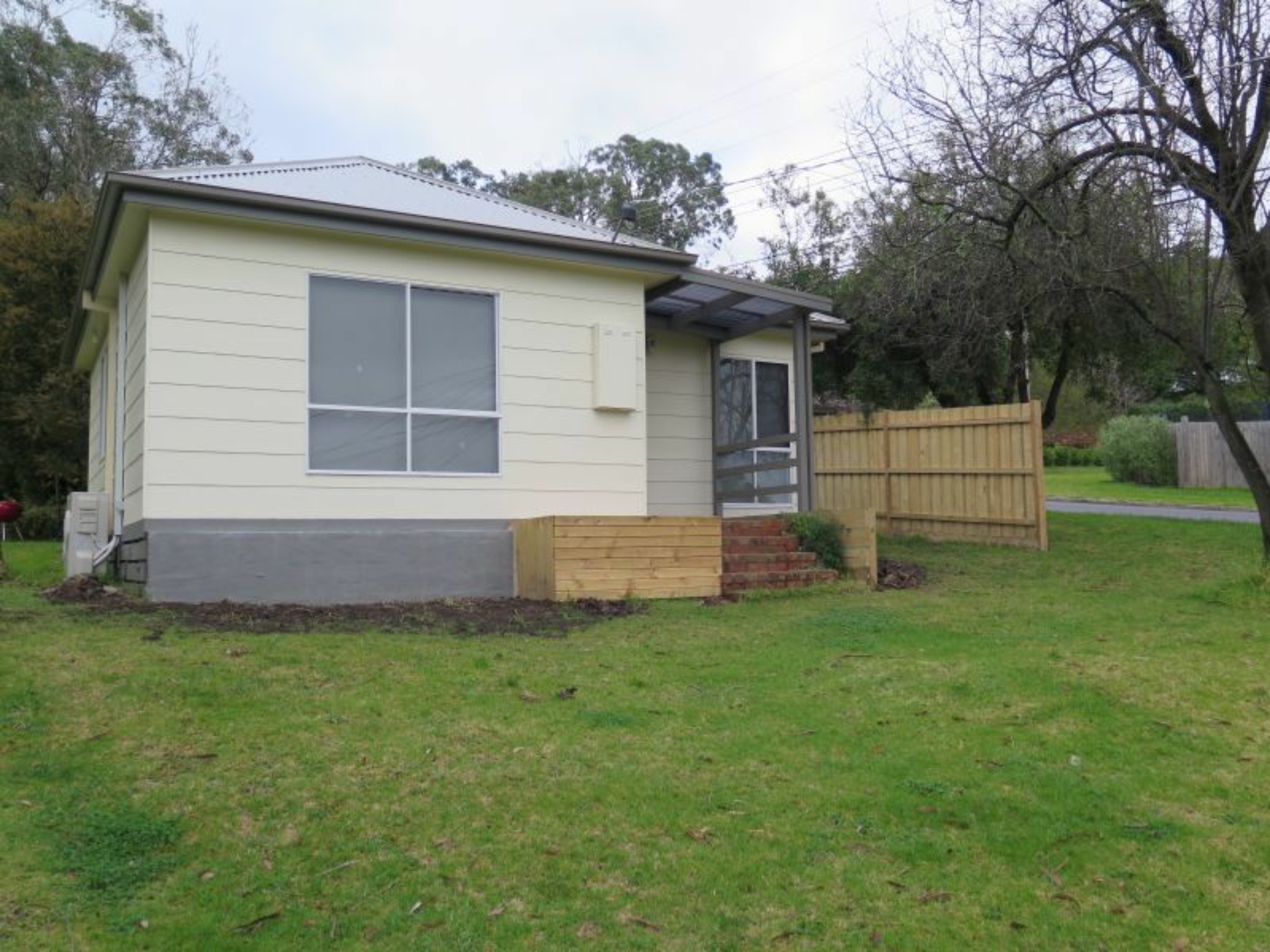 1/2 Little Opie Street, FERNTREE GULLY