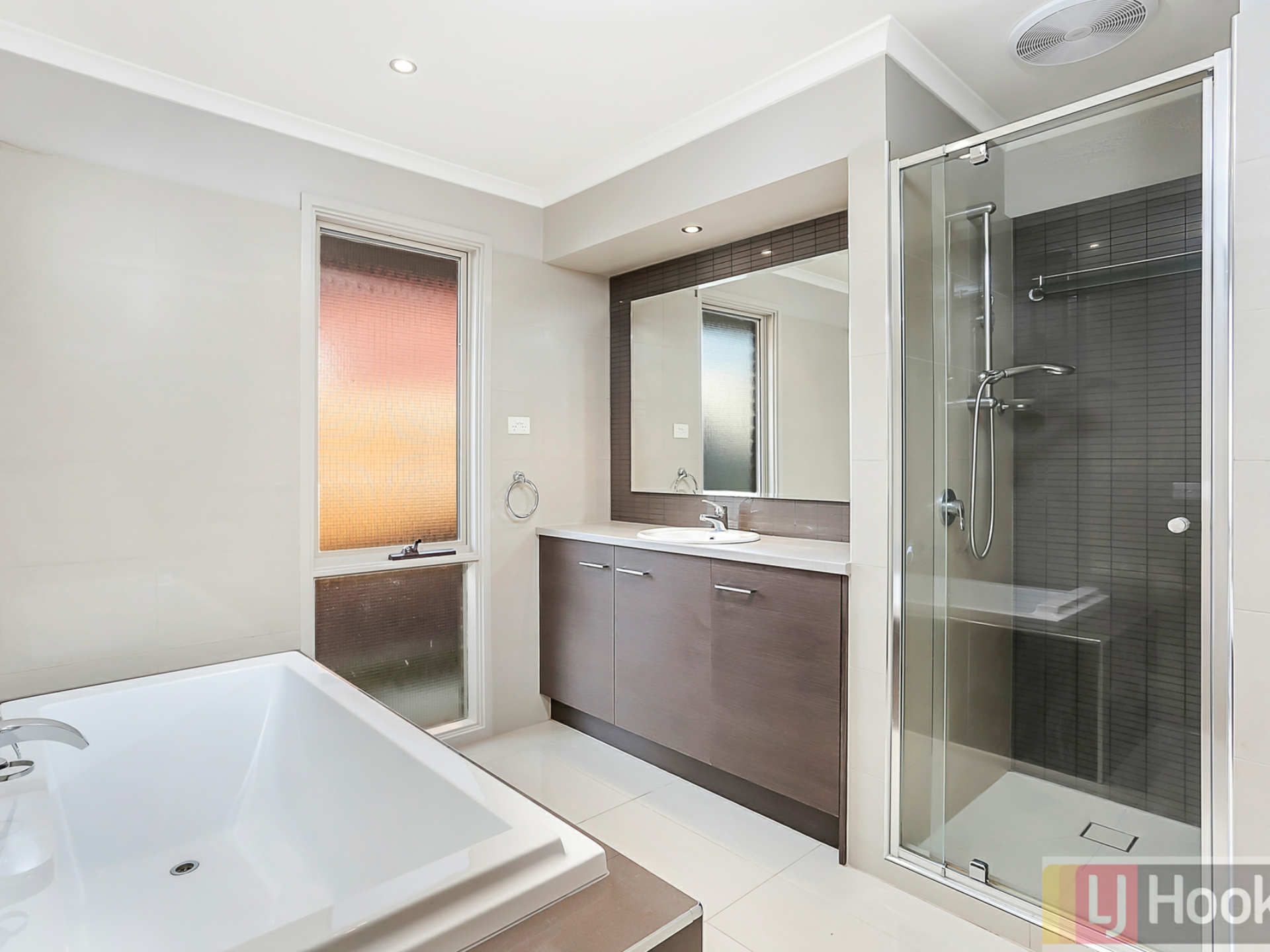 2 Watkins Court, FERNTREE GULLY