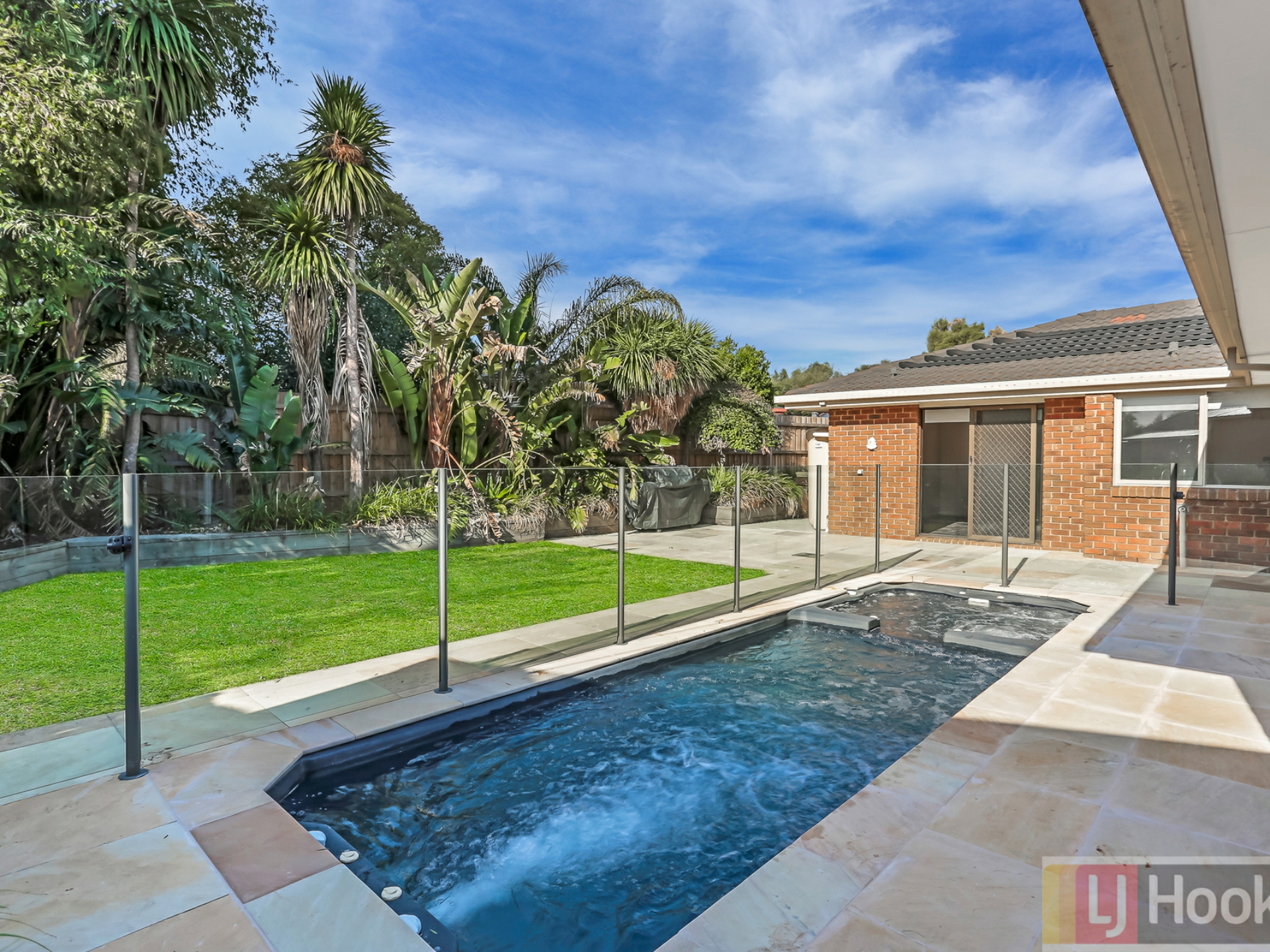 2 Watkins Court, FERNTREE GULLY