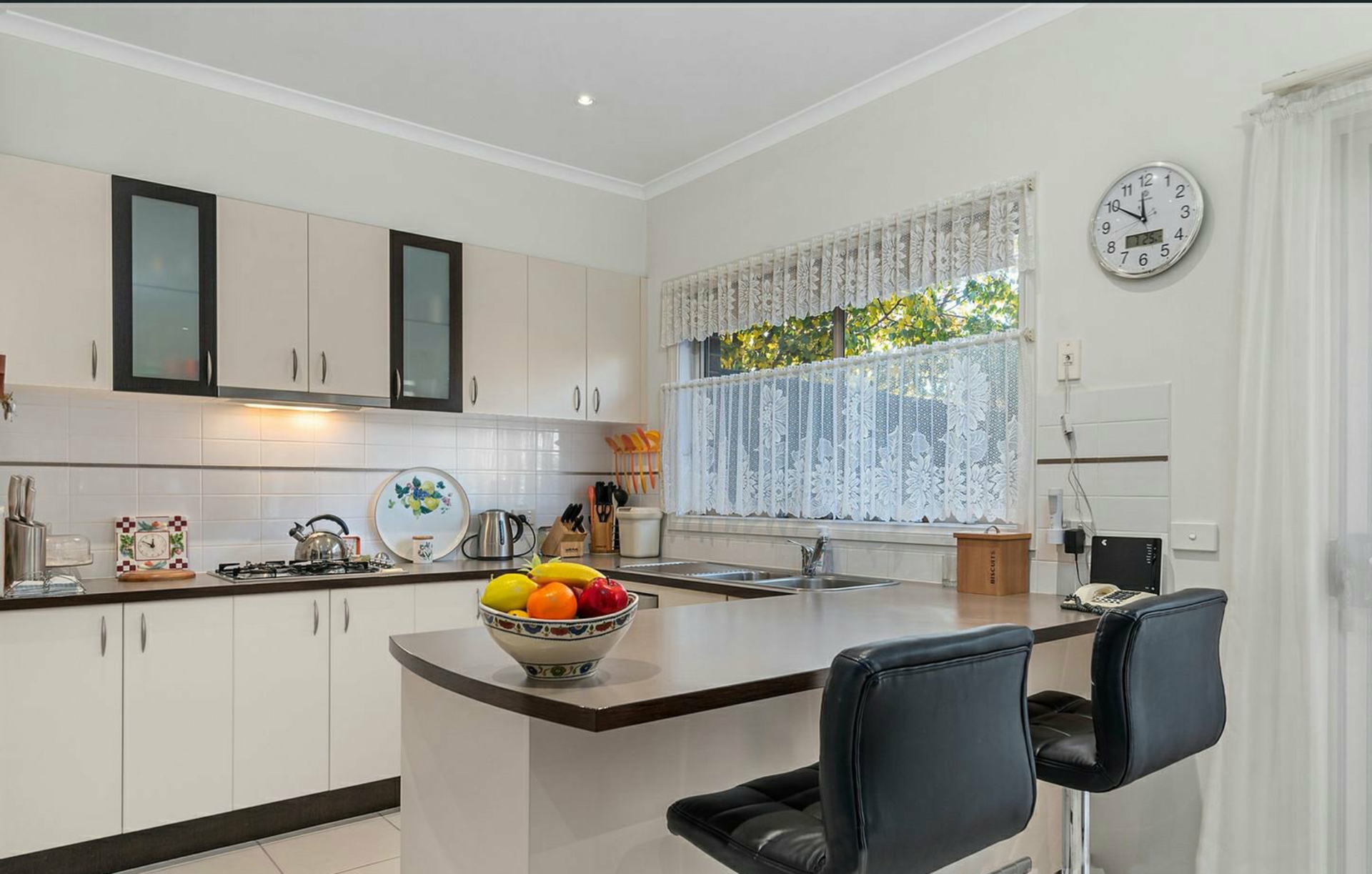 8 Watling Grove, FERNTREE GULLY