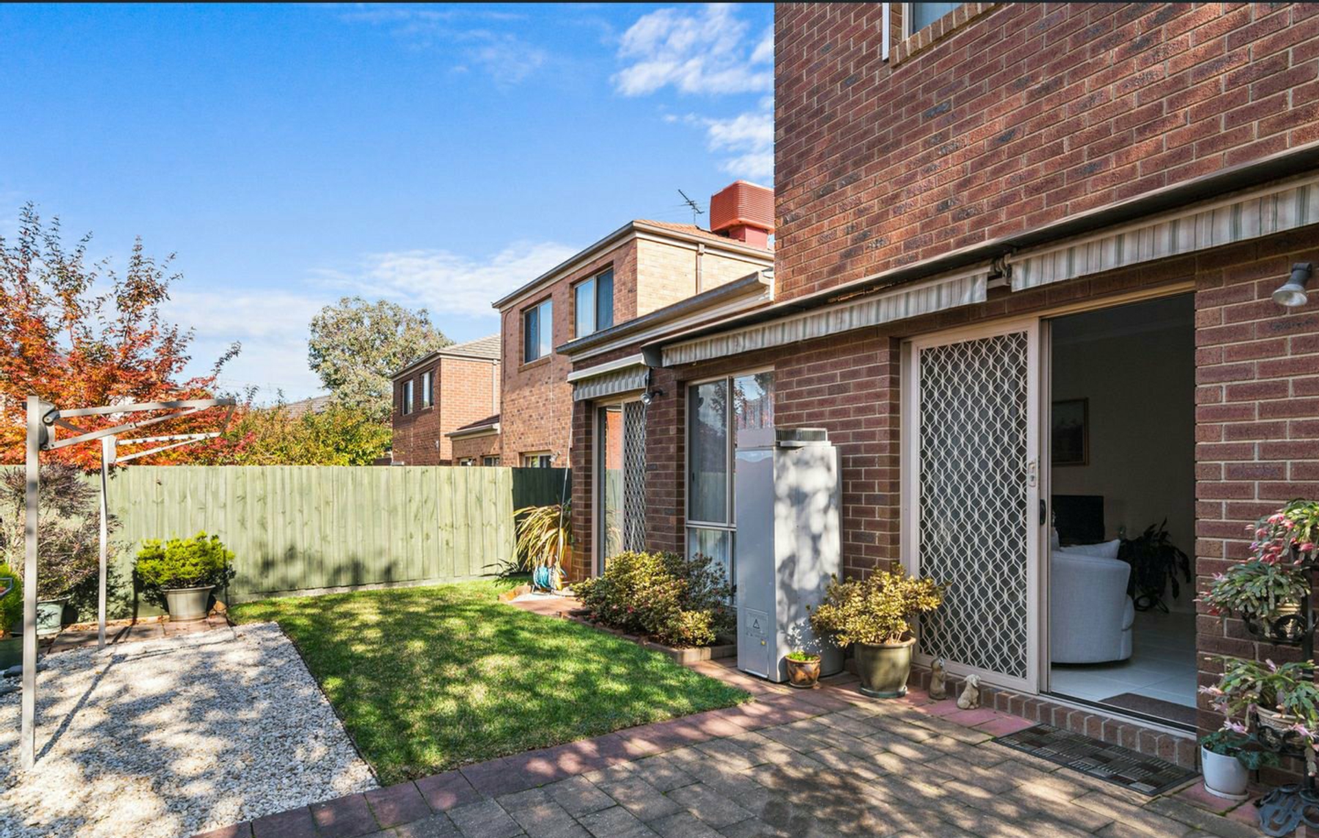 8 Watling Grove, FERNTREE GULLY