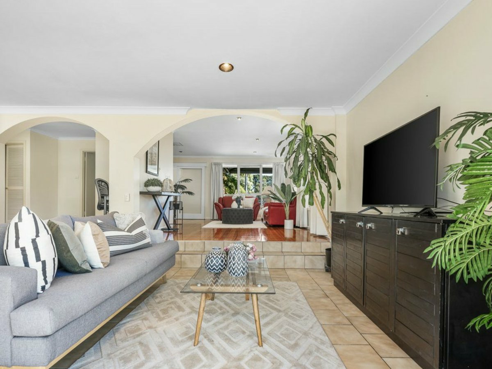 7 Maidstone Avenue, BURWOOD EAST
