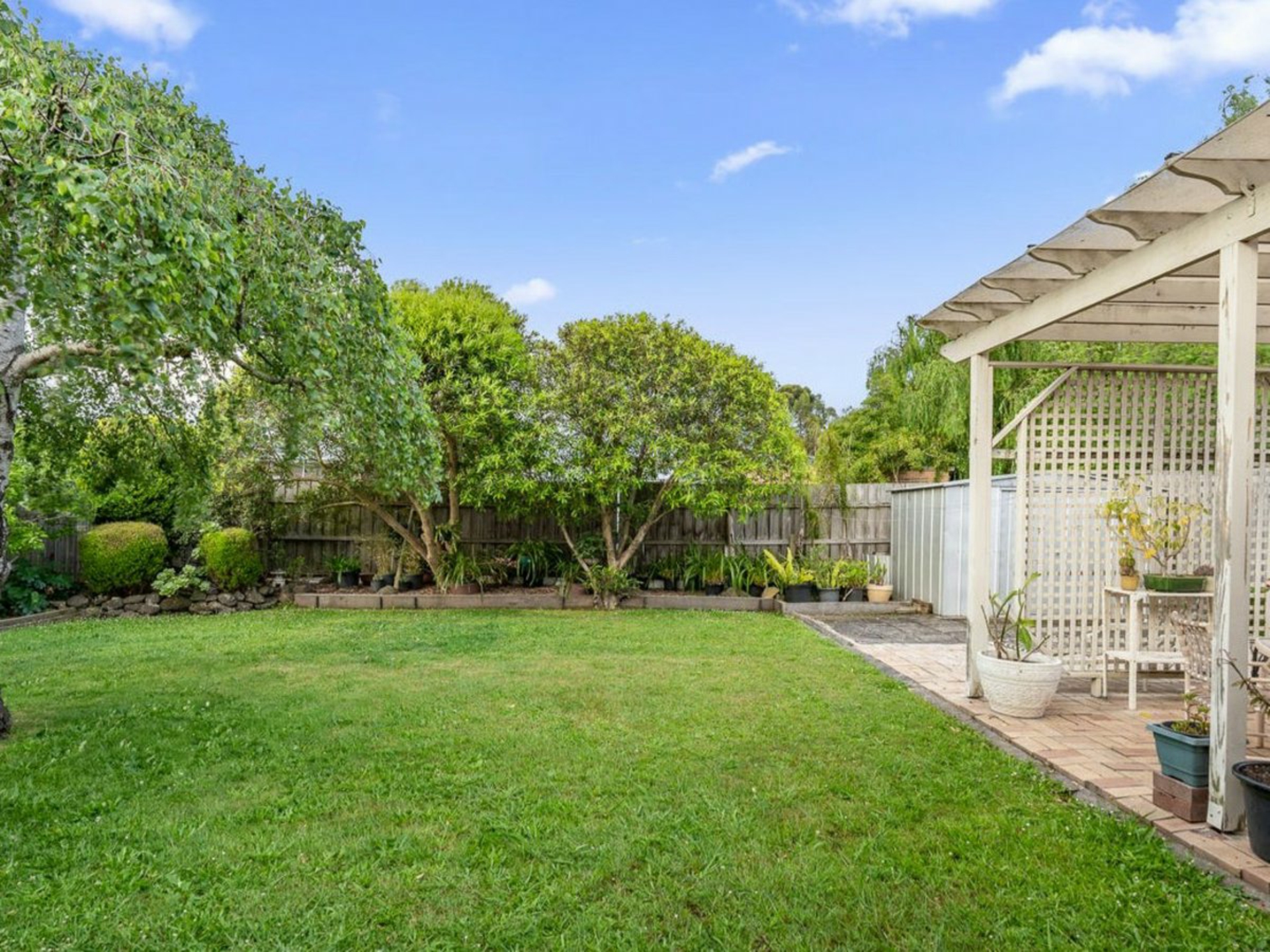 7 Maidstone Avenue, BURWOOD EAST