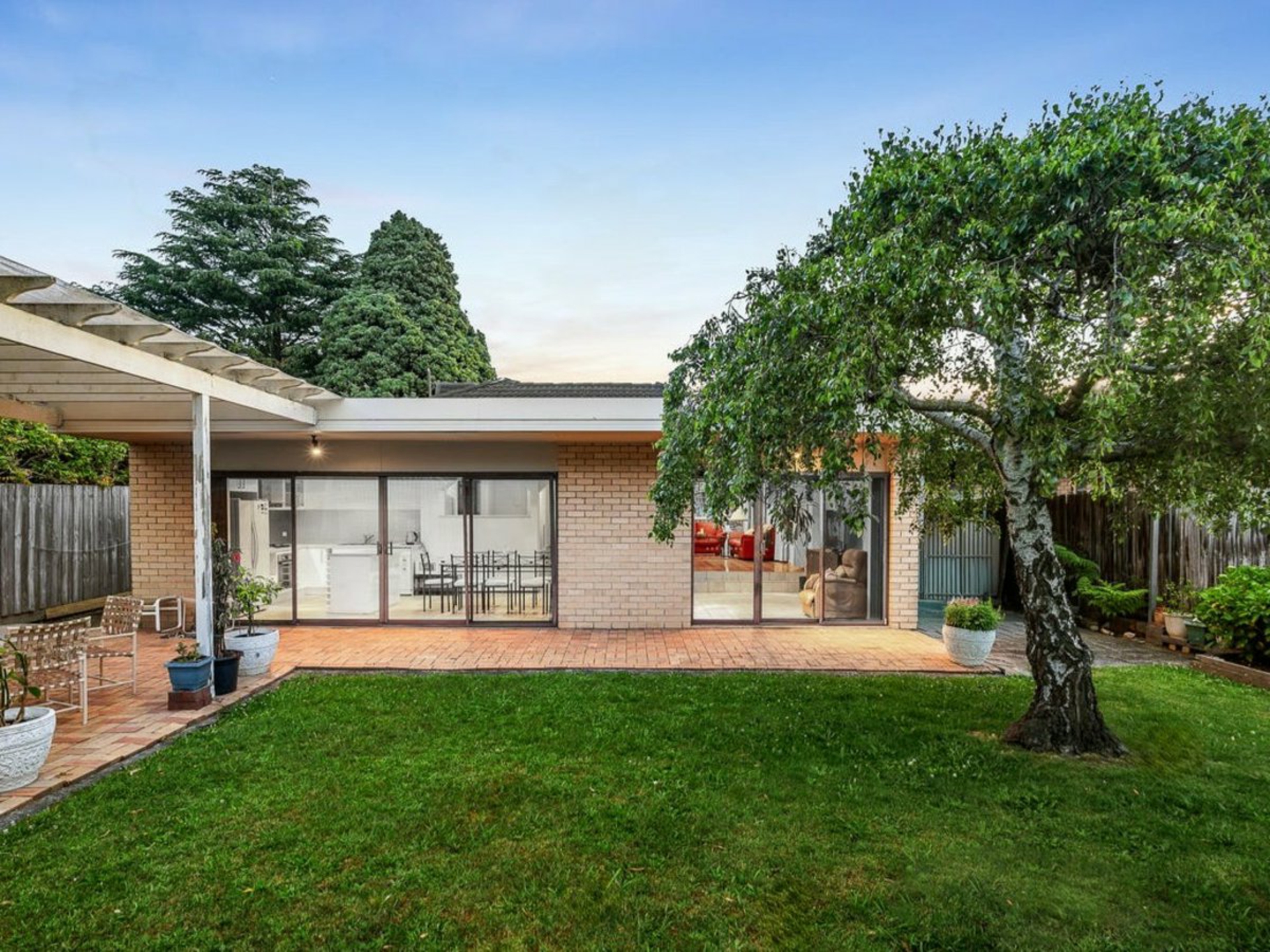 7 Maidstone Avenue, BURWOOD EAST