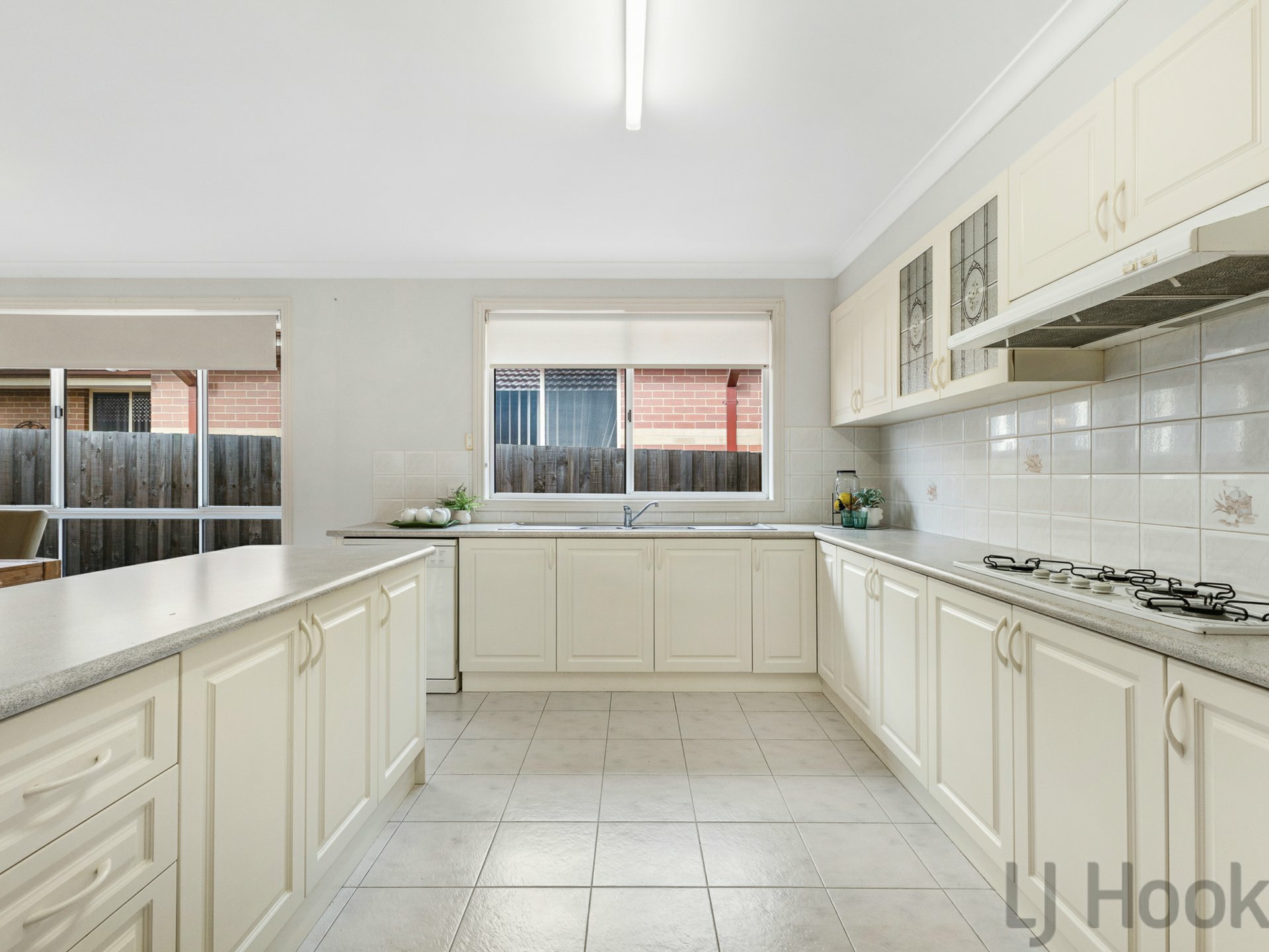 5 Liat Way, GREENSBOROUGH