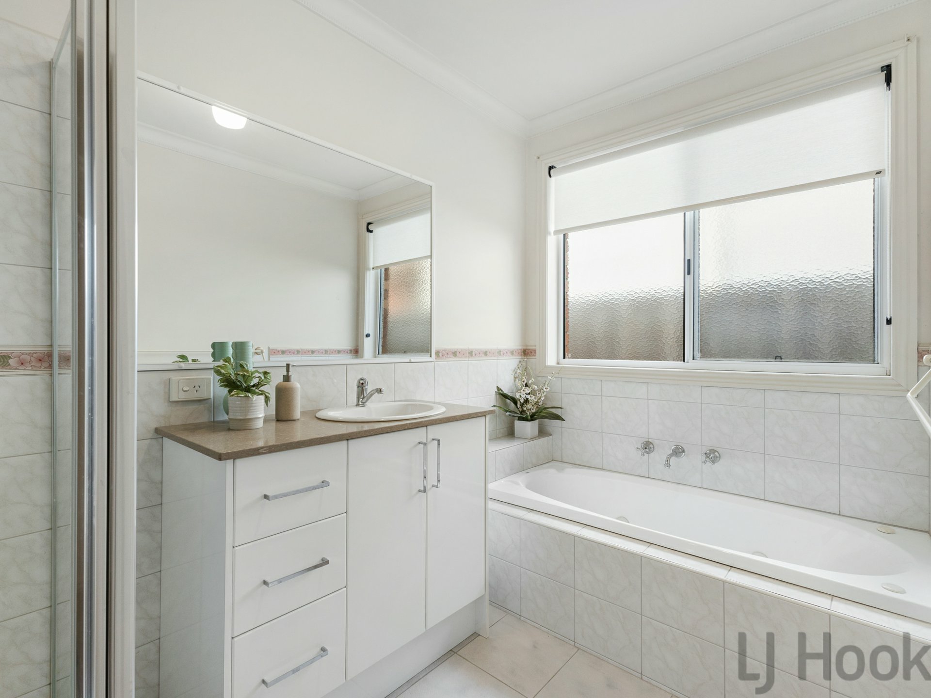 5 Liat Way, GREENSBOROUGH