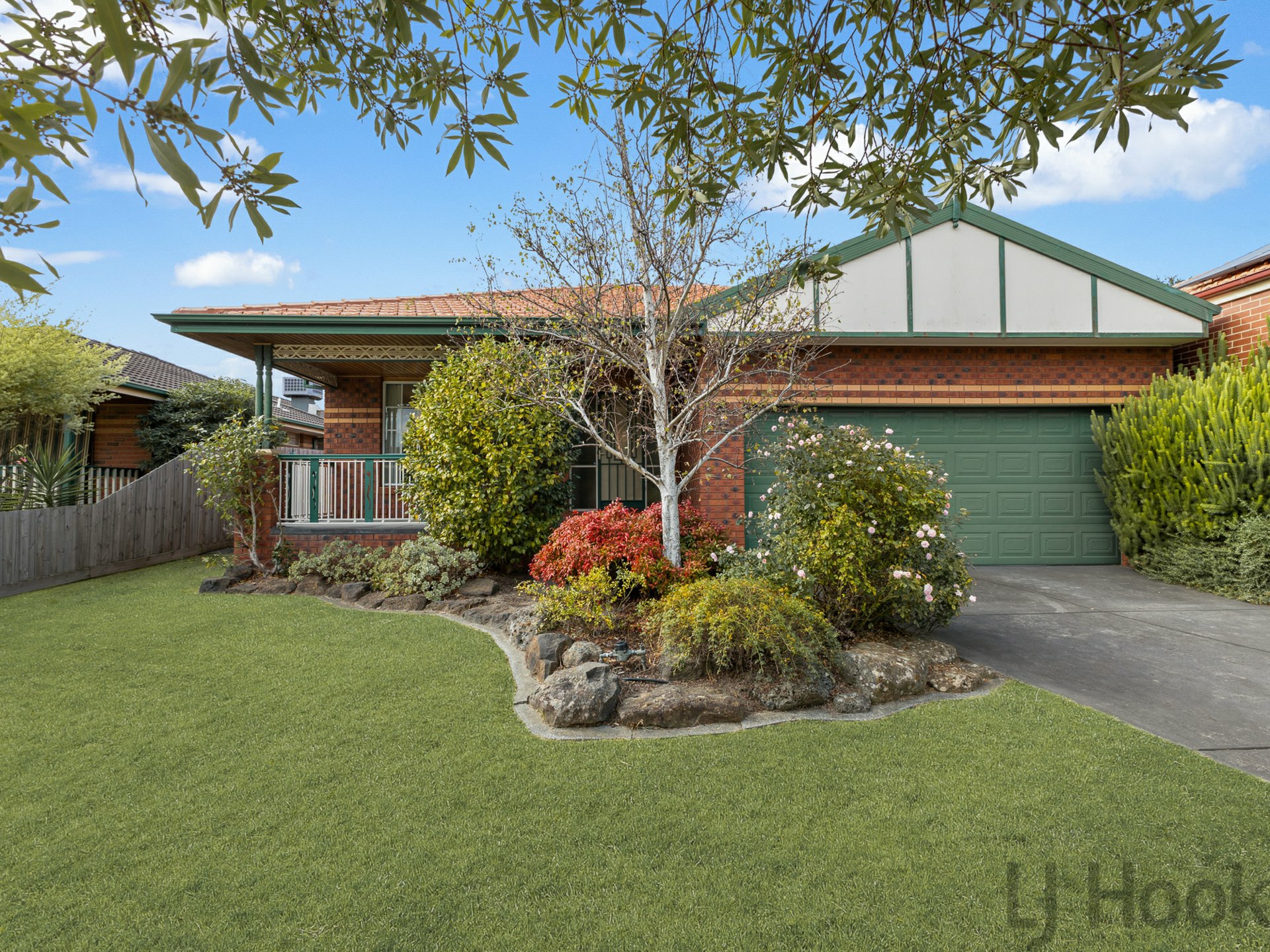 5 Liat Way, GREENSBOROUGH