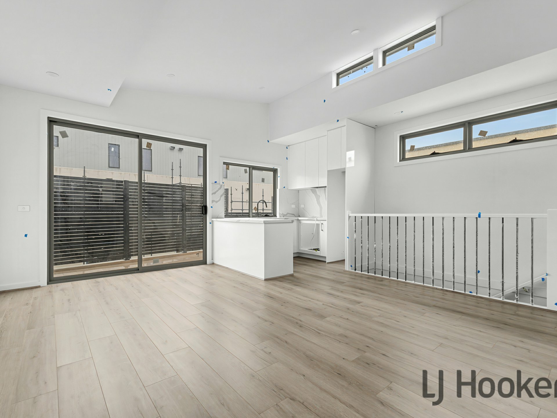 2-6 15 Baker Street — photo 4 of 10